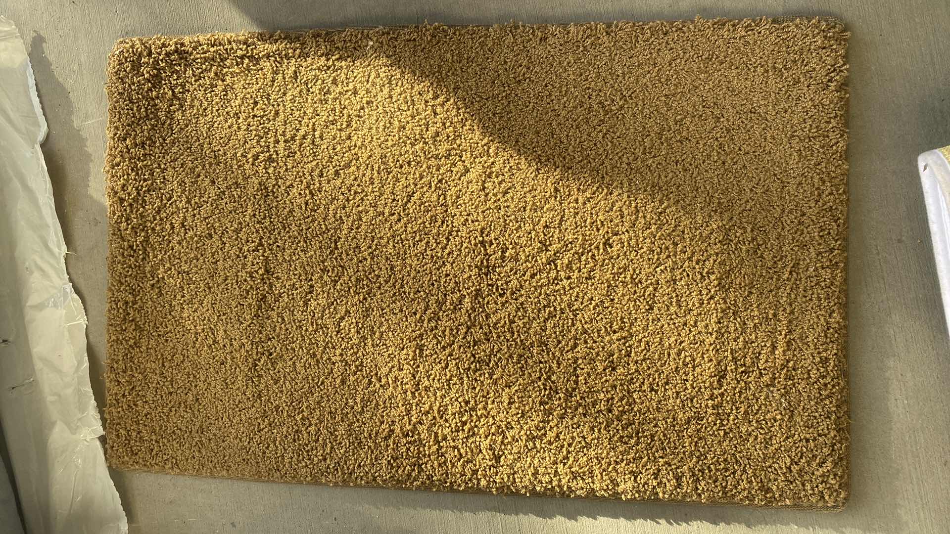 Photo 4 of 3 BATH RUGS & 1 CARPET SAMPLE