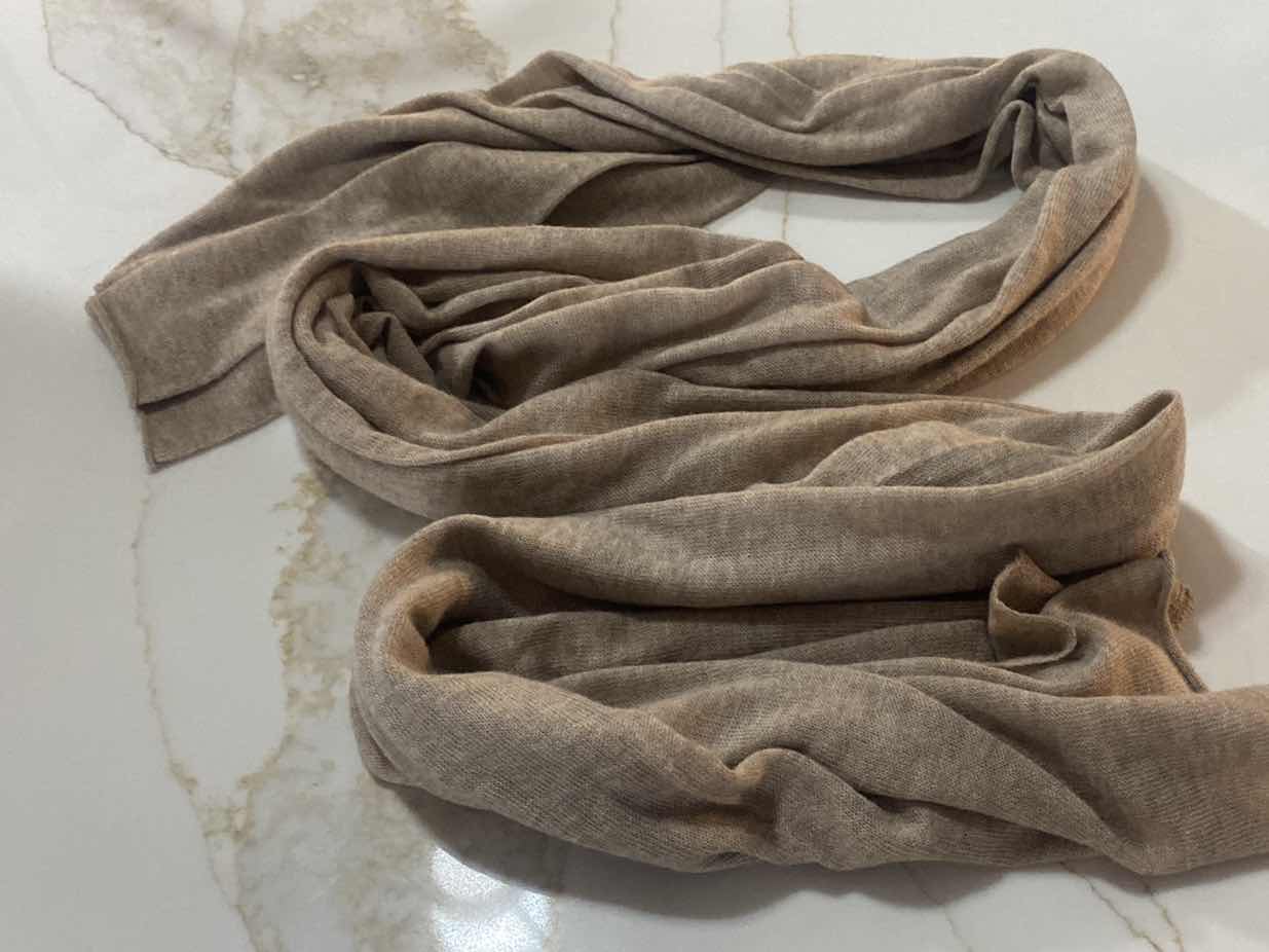 Photo 1 of 100% CASHMERE SCARF app 80”