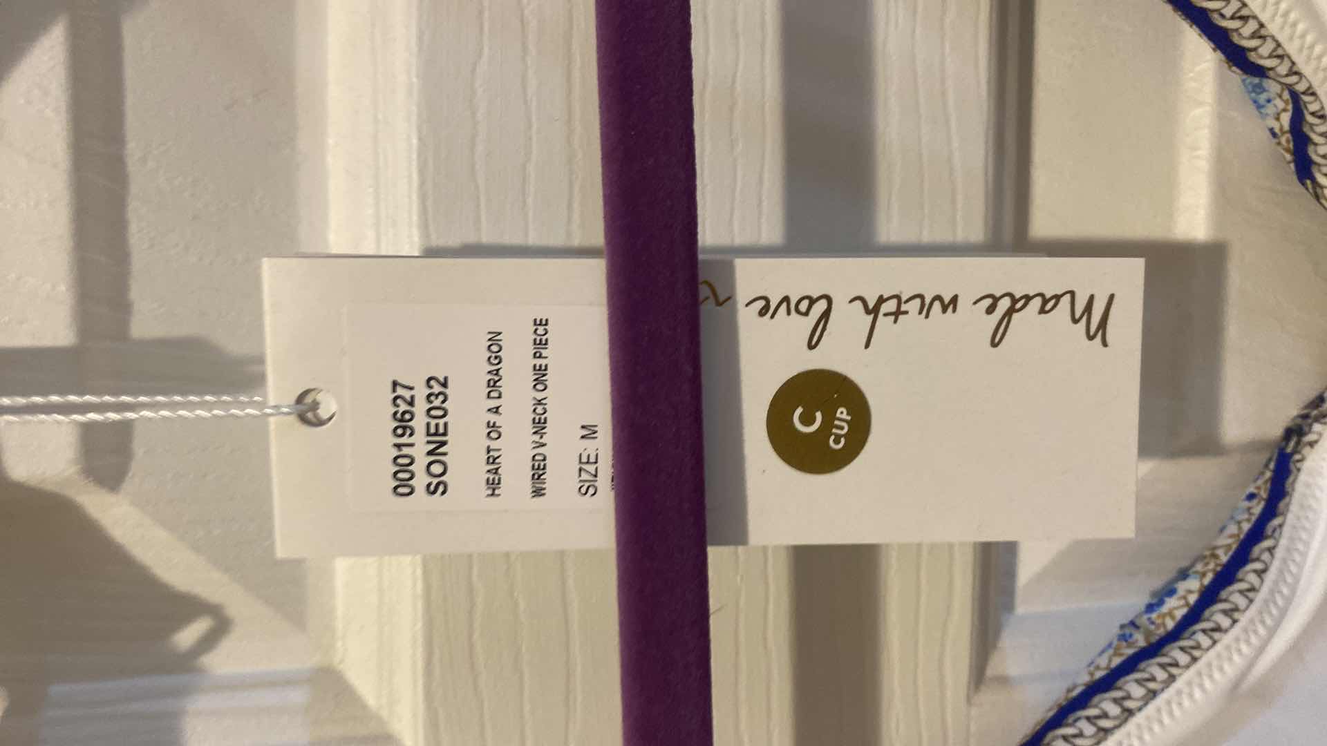 Photo 1 of CAMILLA HEART OF A DRAGON ONE PIECE WOMENS WIRED SWIMSUIT SIZE MEDIUM C