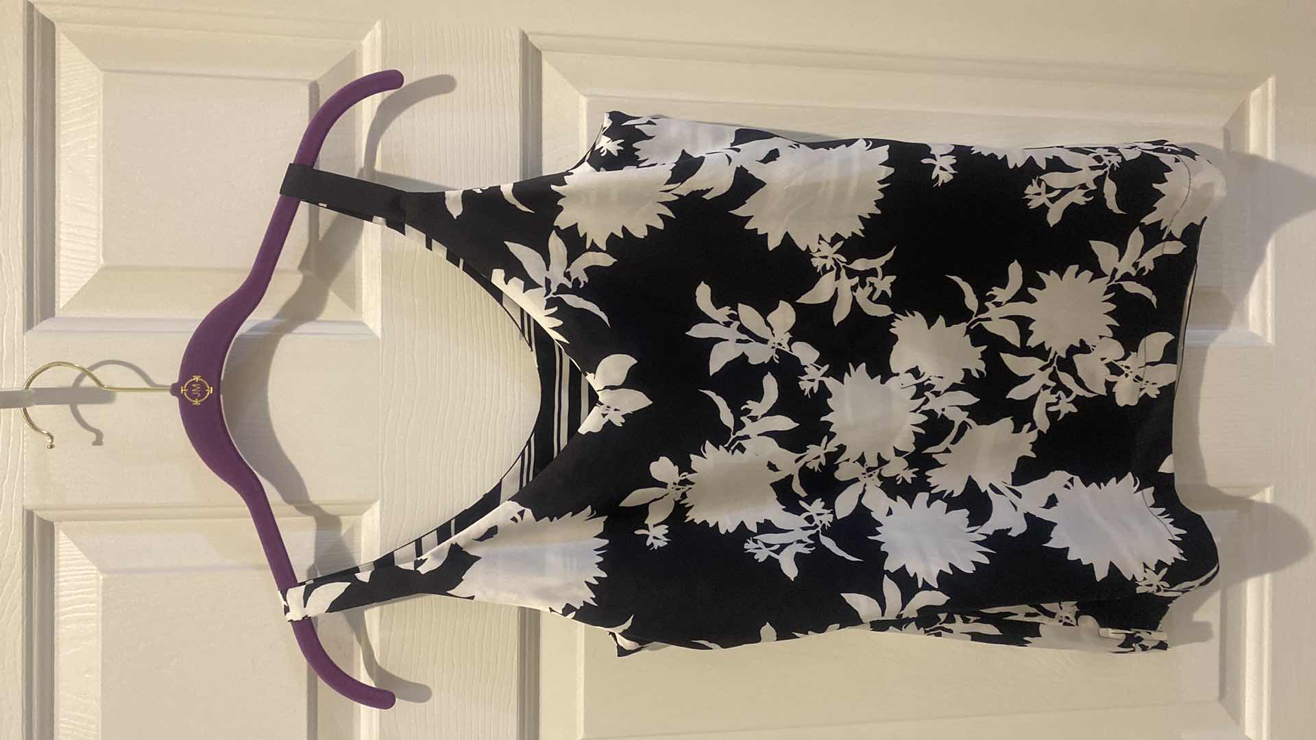 Photo 1 of 3 NEW WHITE HOUSE BLACK MARKET TOPS WOMENS SIZE SMALLB- 1 WITH PRICE TAG