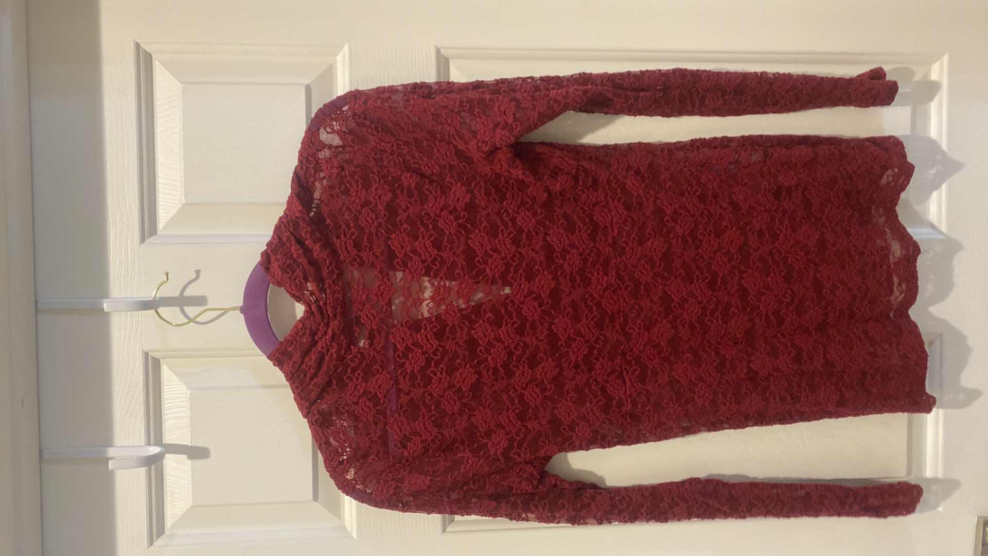 Photo 1 of KAREN KANE LACE WOMENS TOP SIZE LARGE