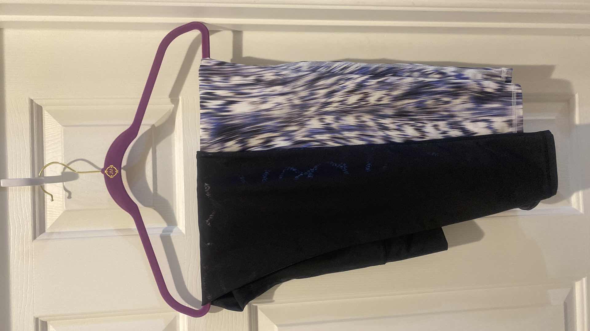 Photo 1 of KENESIS PERFORMANCE WEAR WOMENS SIZE SMALL OVERSIZED JACKET & 2 SIZE LARGE LEGGINGS