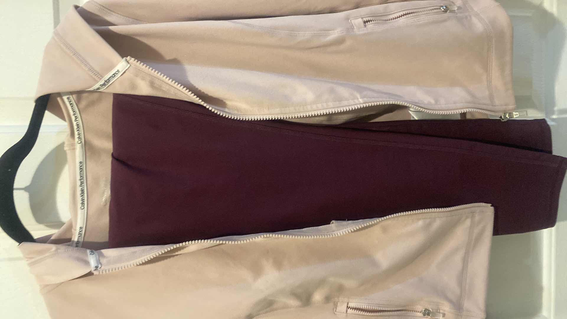 Photo 1 of CALVIN KLEIN PERFORMANCE JACKET SIZE MEDIUM & KINESIS LEGGINGS WOMENS SIZE LARGE