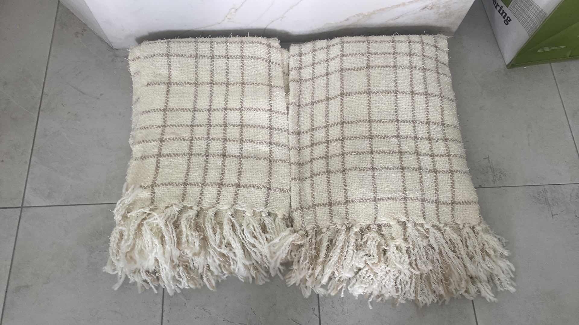 Photo 1 of 2 CREAM & TAN KNIT THROWS AND 2 GOLD & CREAM TOSS PILLOWS