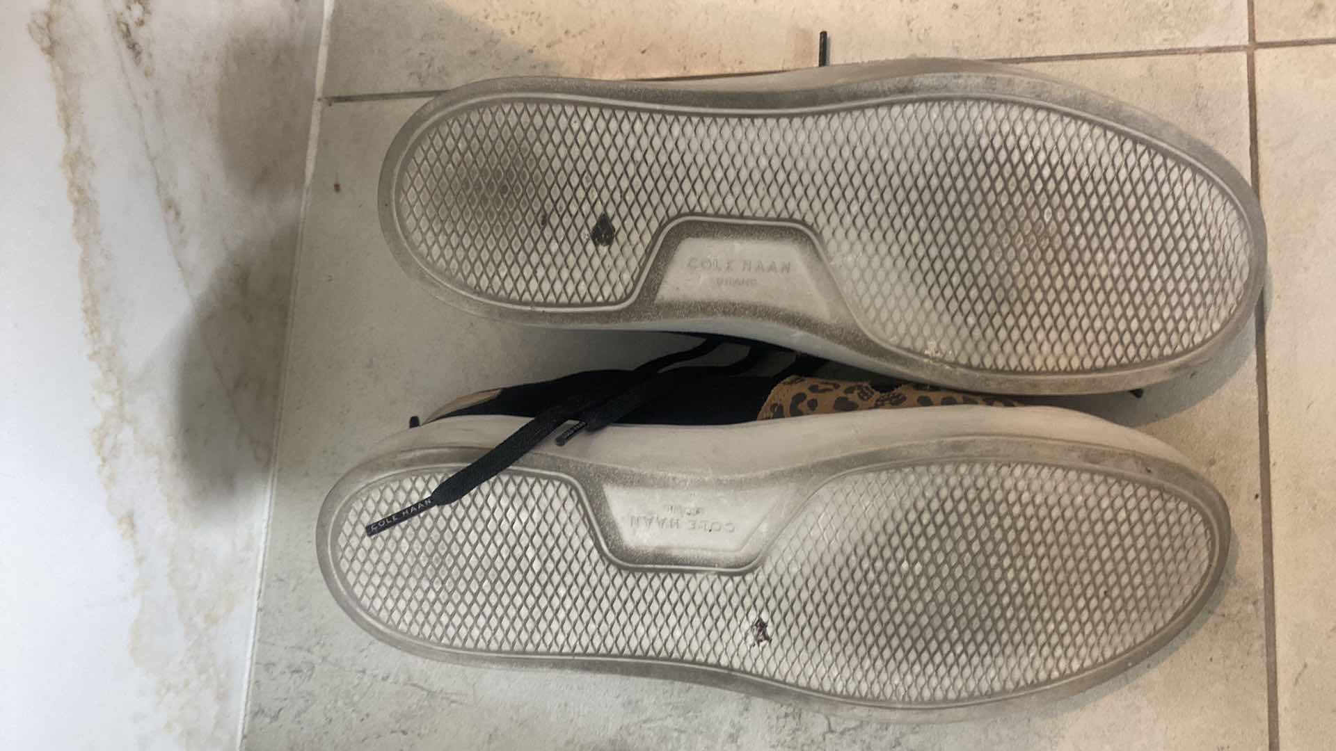 Photo 1 of 2 PAIR COLE HAHN WOMENS SIZE 11 SNEAKERS
