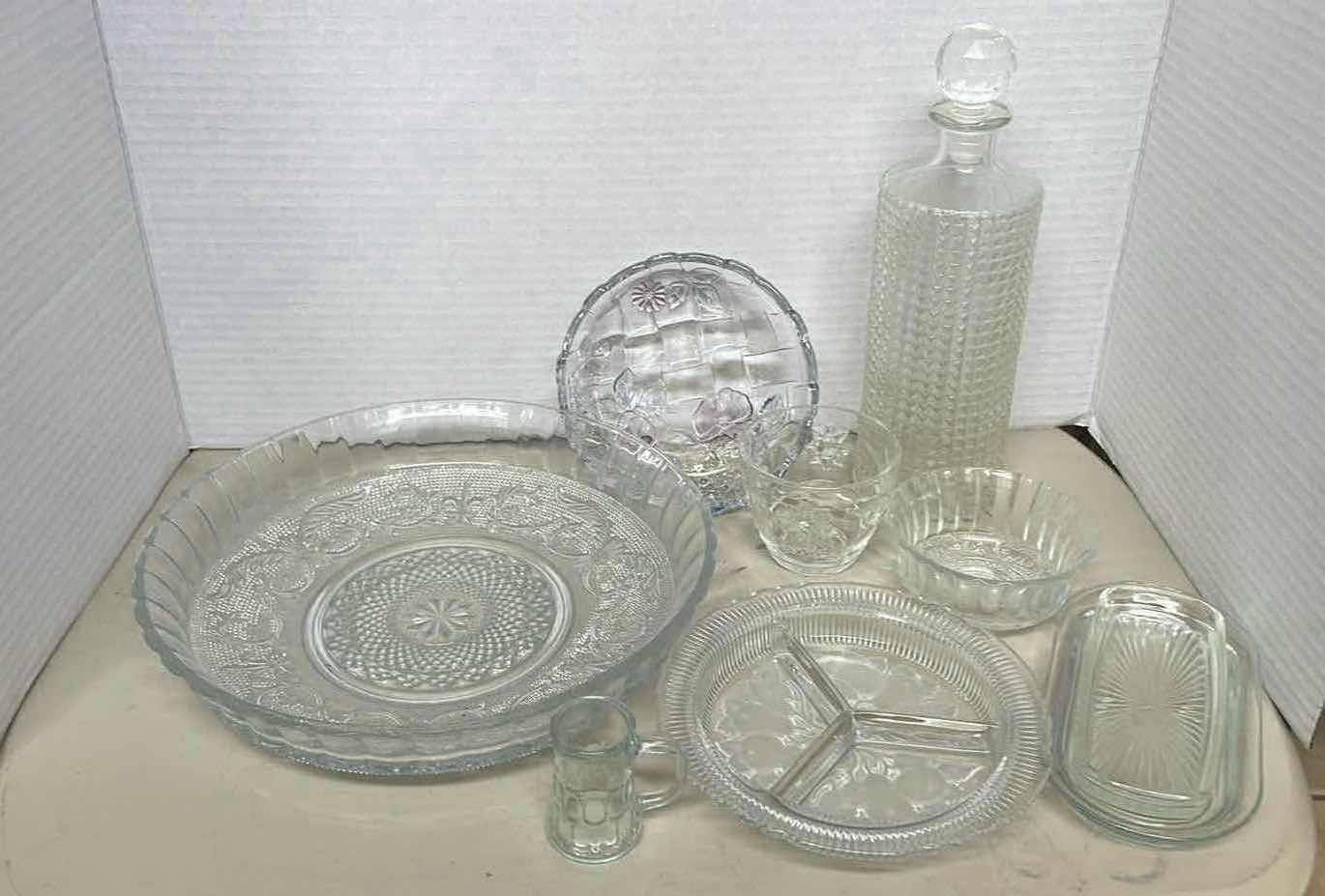 Photo 1 of 8 CUT GLASS DECOR