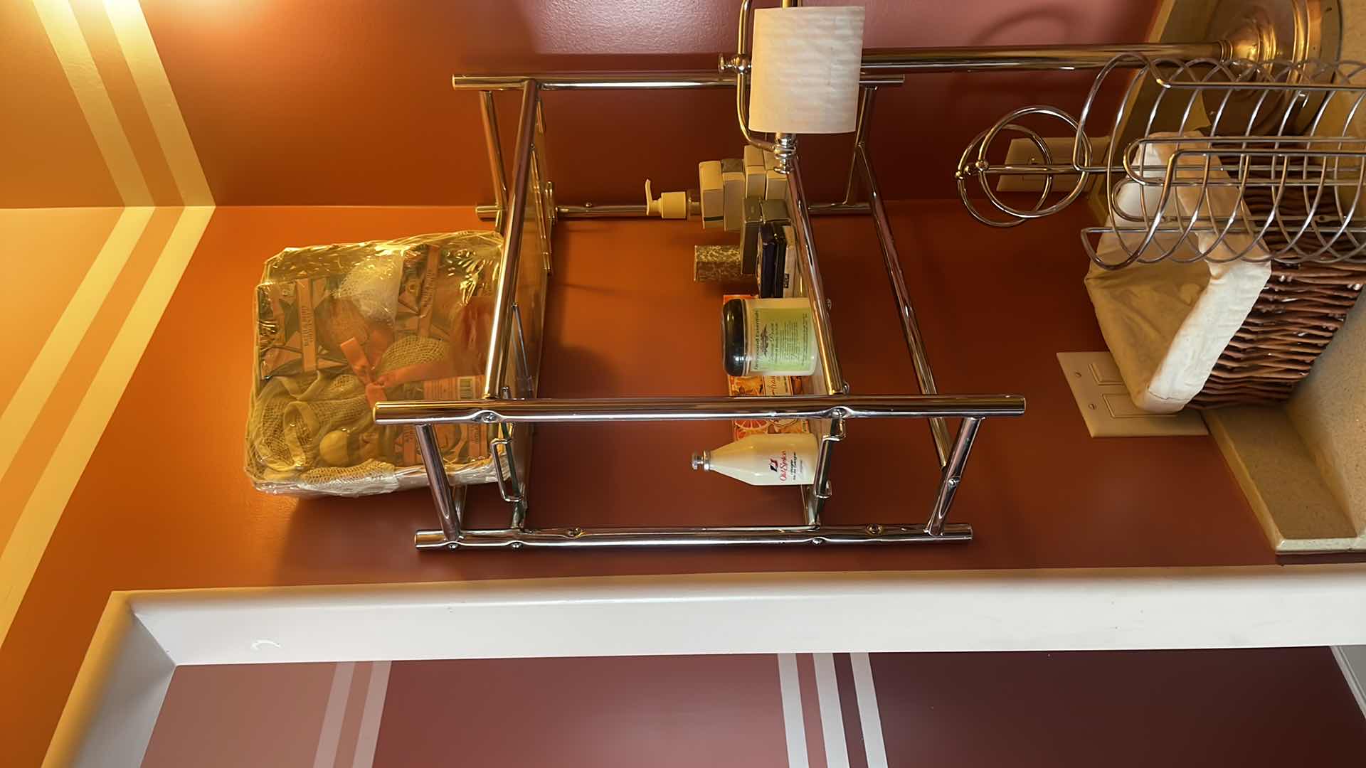 Photo 5 of BATHROOM SILVER FURNISHINGS