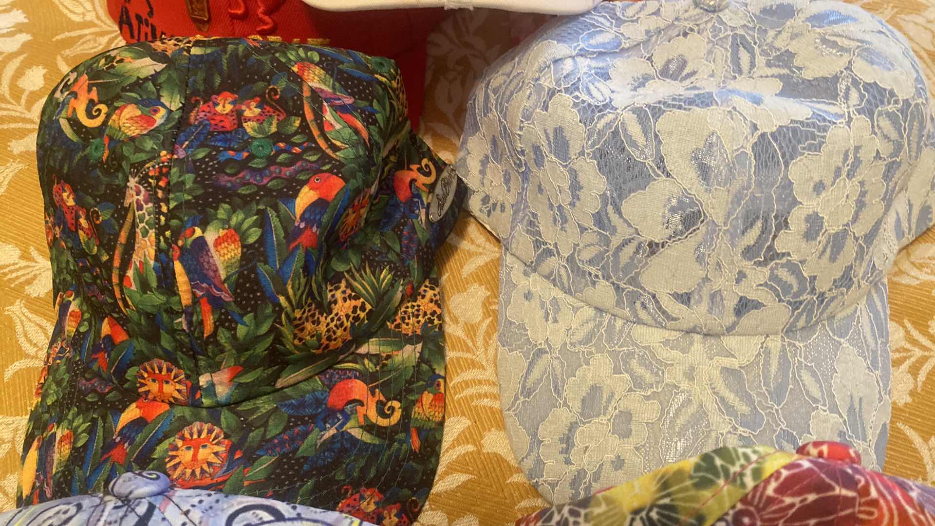 Photo 1 of NEW - 7 CAPS