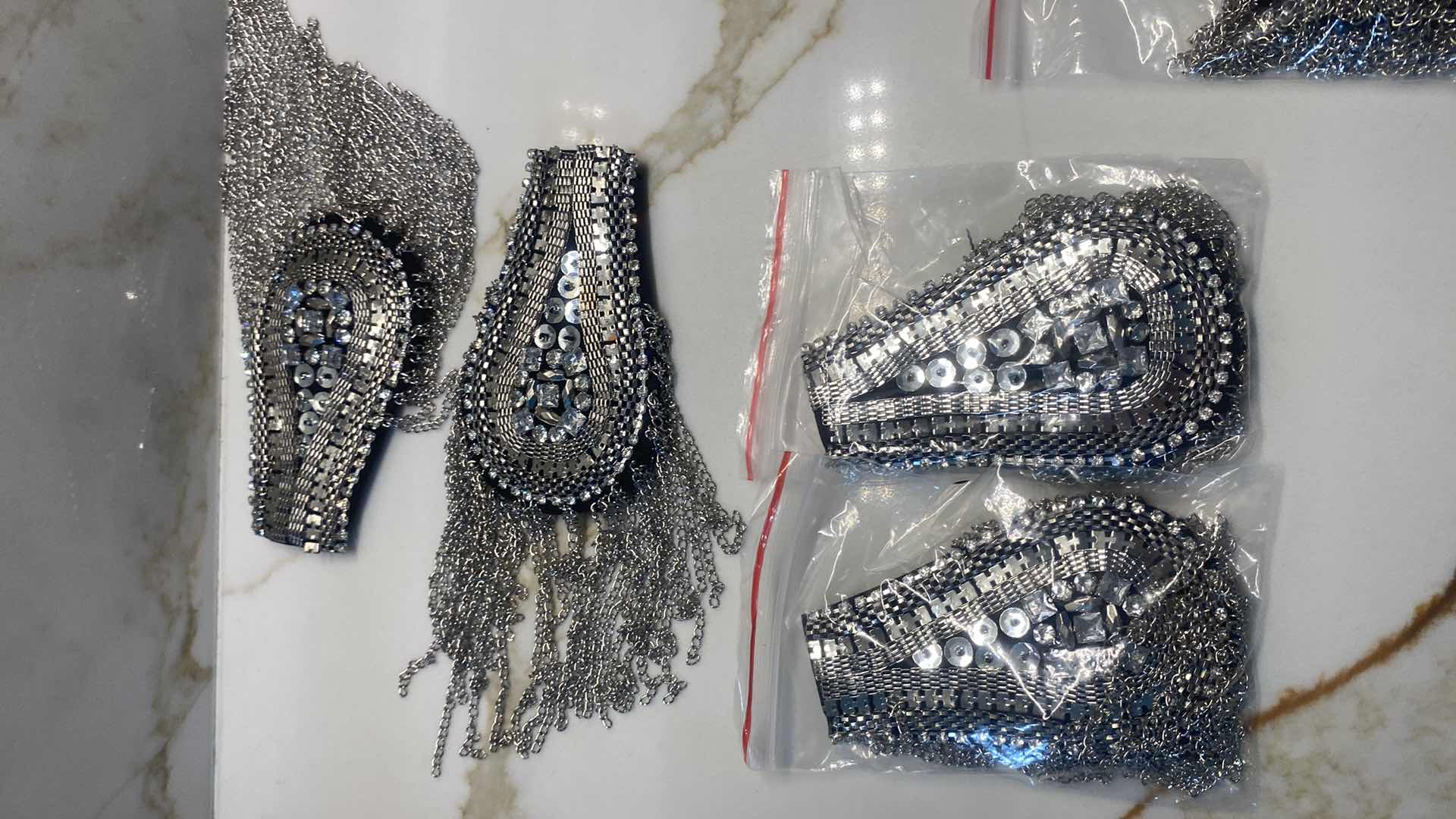 Photo 1 of 3 - SETS BLING EPAULETS