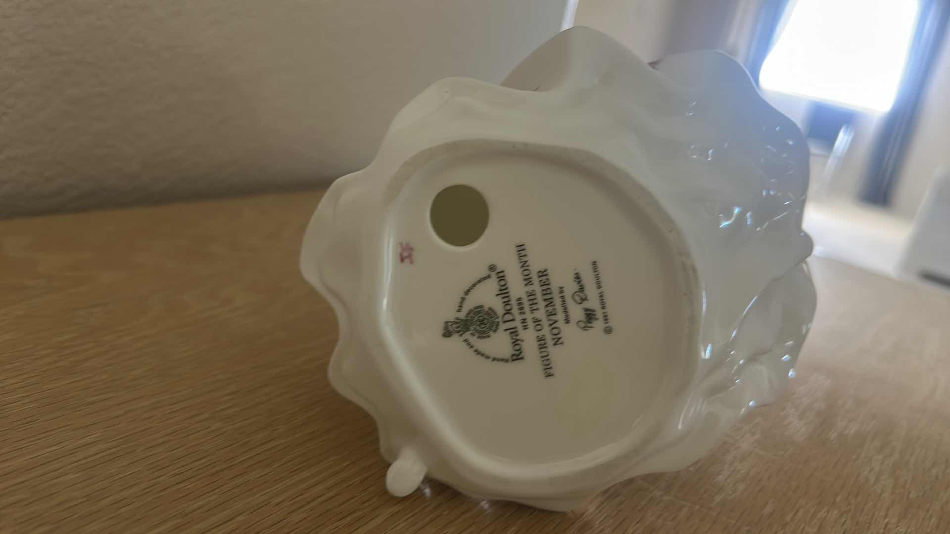 Photo 5 of ROYAL DOULTON PORCELAIN FIGURINE H8”