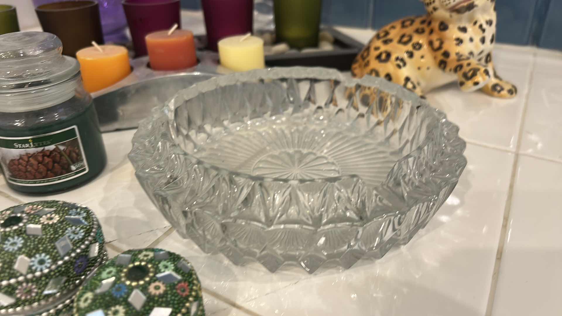 Photo 1 of HOME DECOR AND ACCESSORIES