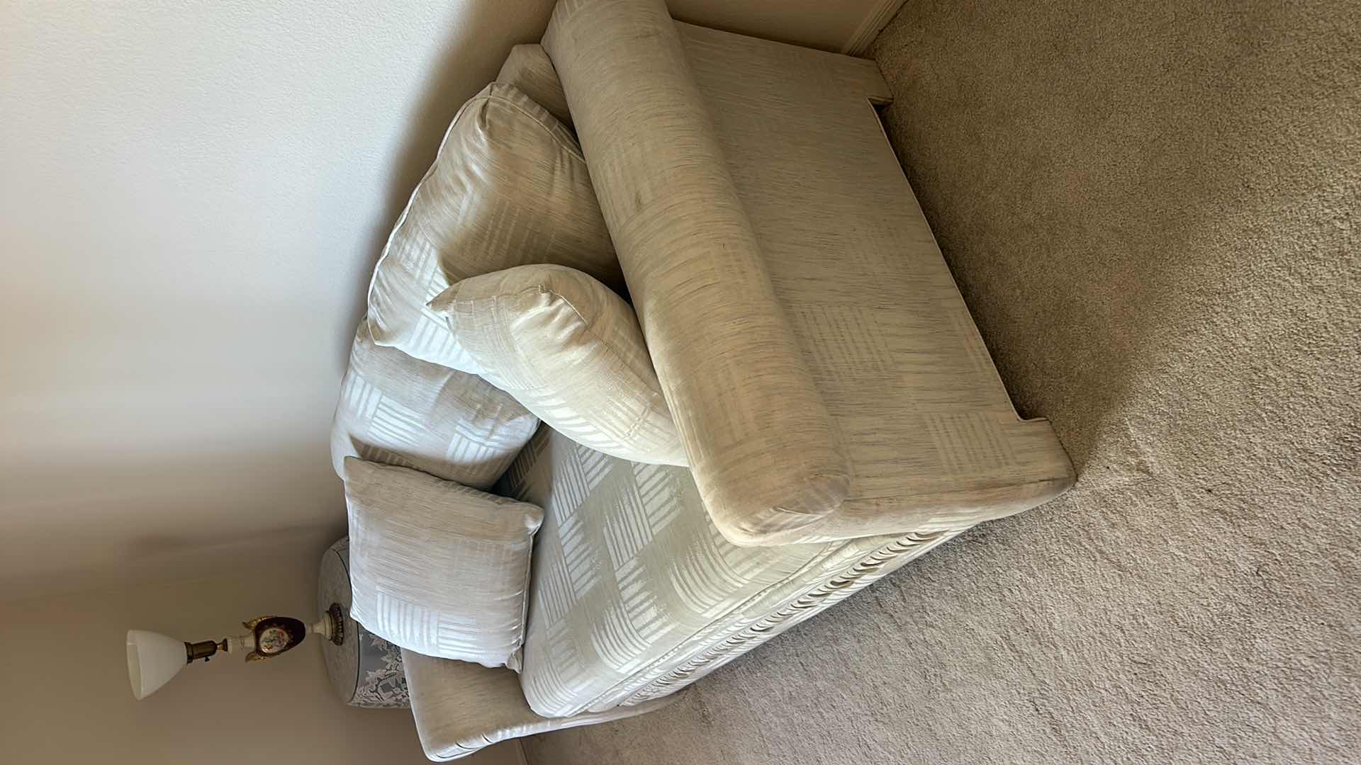 Photo 1 of LOVESEAT 65“ x 36“ x H32“