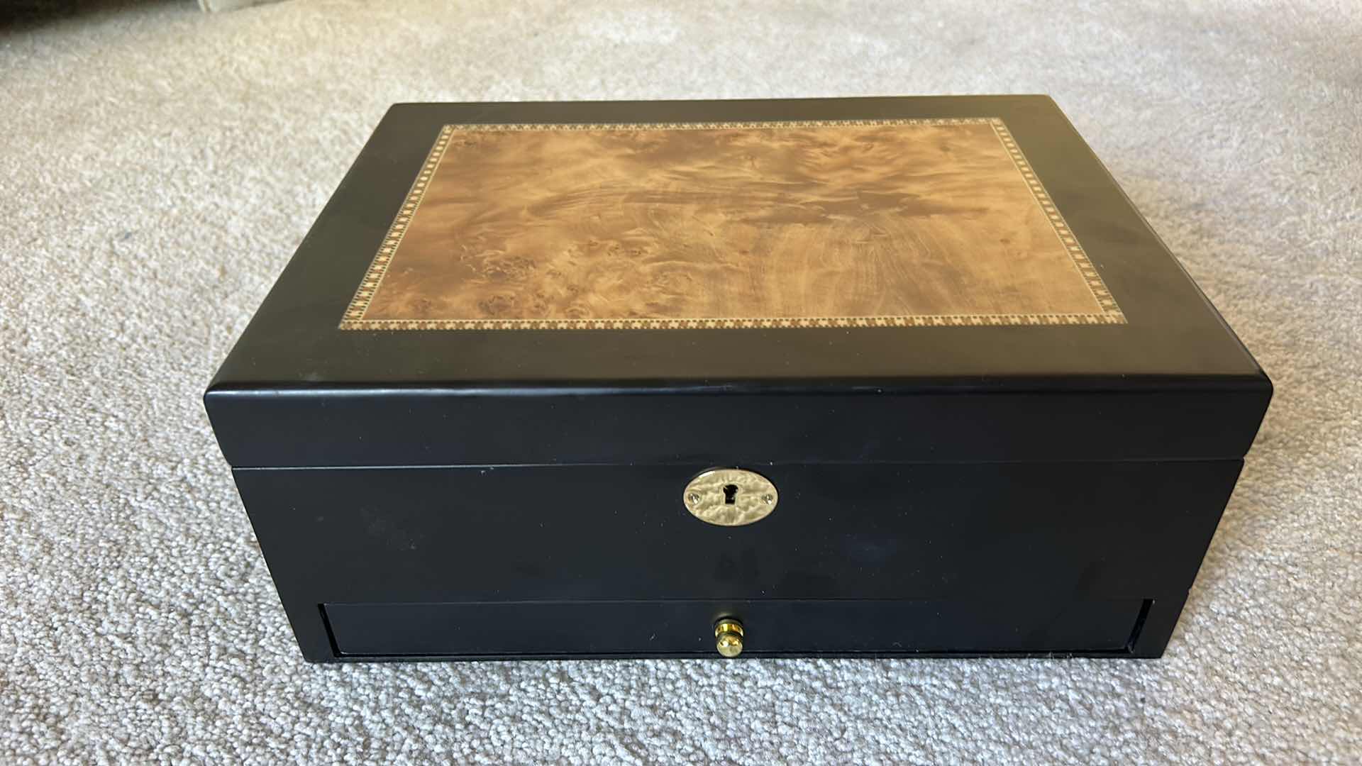 View 4 of JEWELRY BOX WITH KEY 12 1/2 x 9 1/2 x H5 1/2