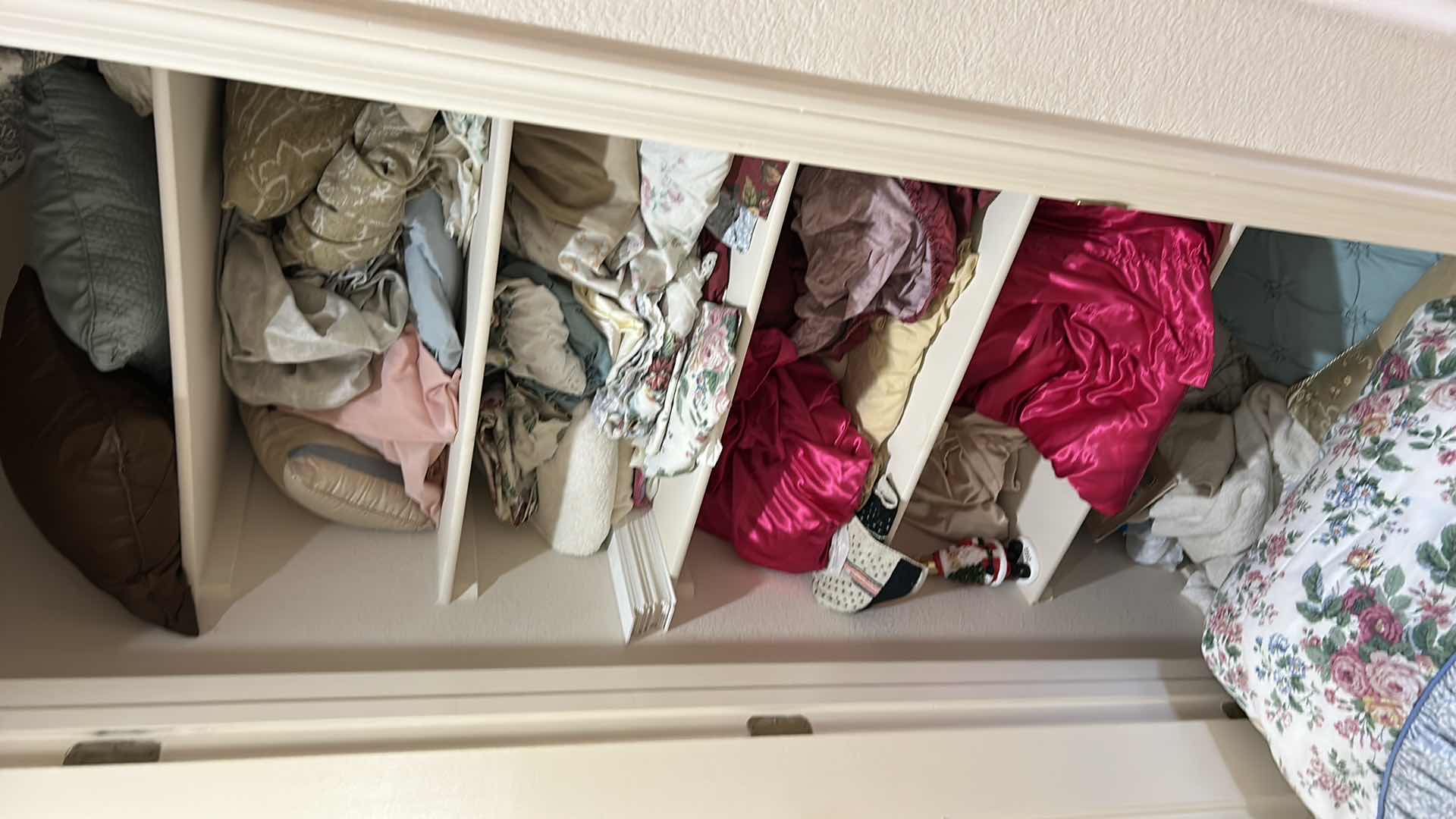 Photo 1 of CONTENTS OF LINEN CLOSET
