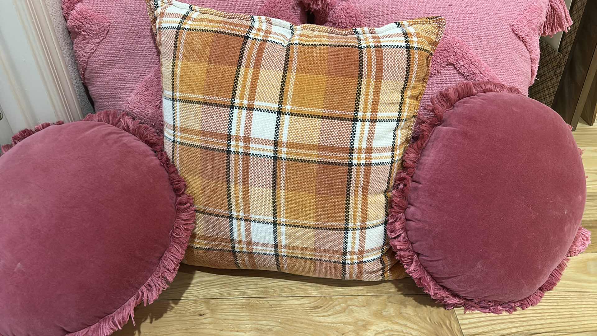 Photo 1 of PINK AND ORANGE TOSS PILLOWS, ART ON CANVAS  24” x 16” AND CLOCK