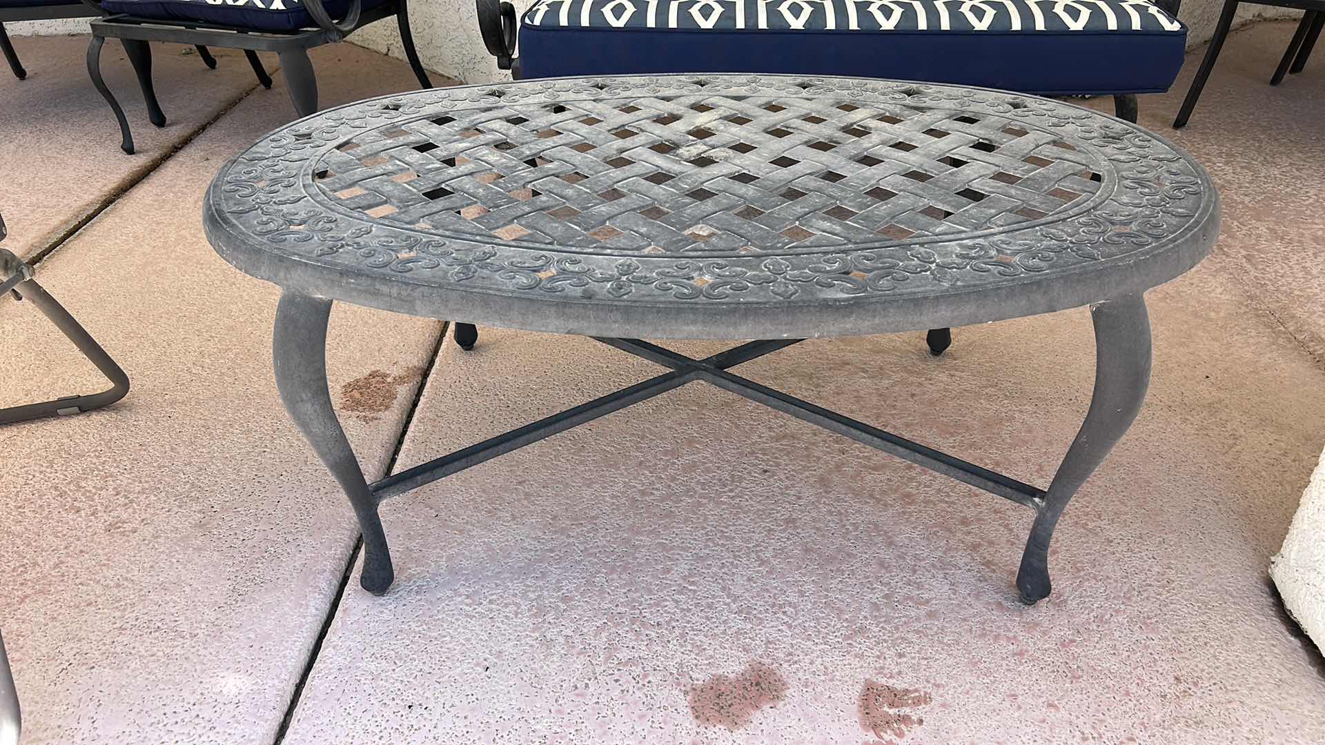 Photo 3 of OUTDOOR PATIO COCKTAIL TABLE 46“ x 29“ x H18“