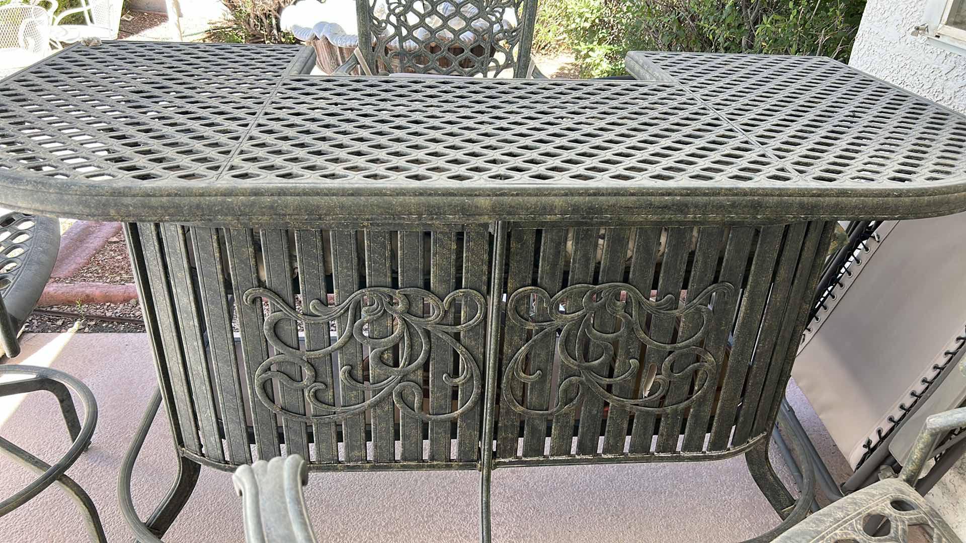 Photo 1 of LIGHTWEIGHT METAL OUTDOOR PATIO BAR WITH 4 BARSTOOLS 6’ x 3’ x H41”