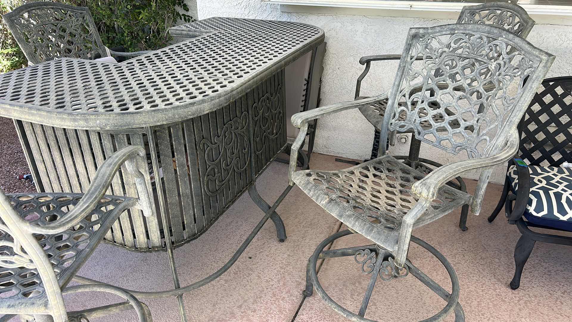 Photo 1 of LIGHTWEIGHT METAL OUTDOOR PATIO BAR WITH 4 BARSTOOLS 6’ x 3’ x H41”