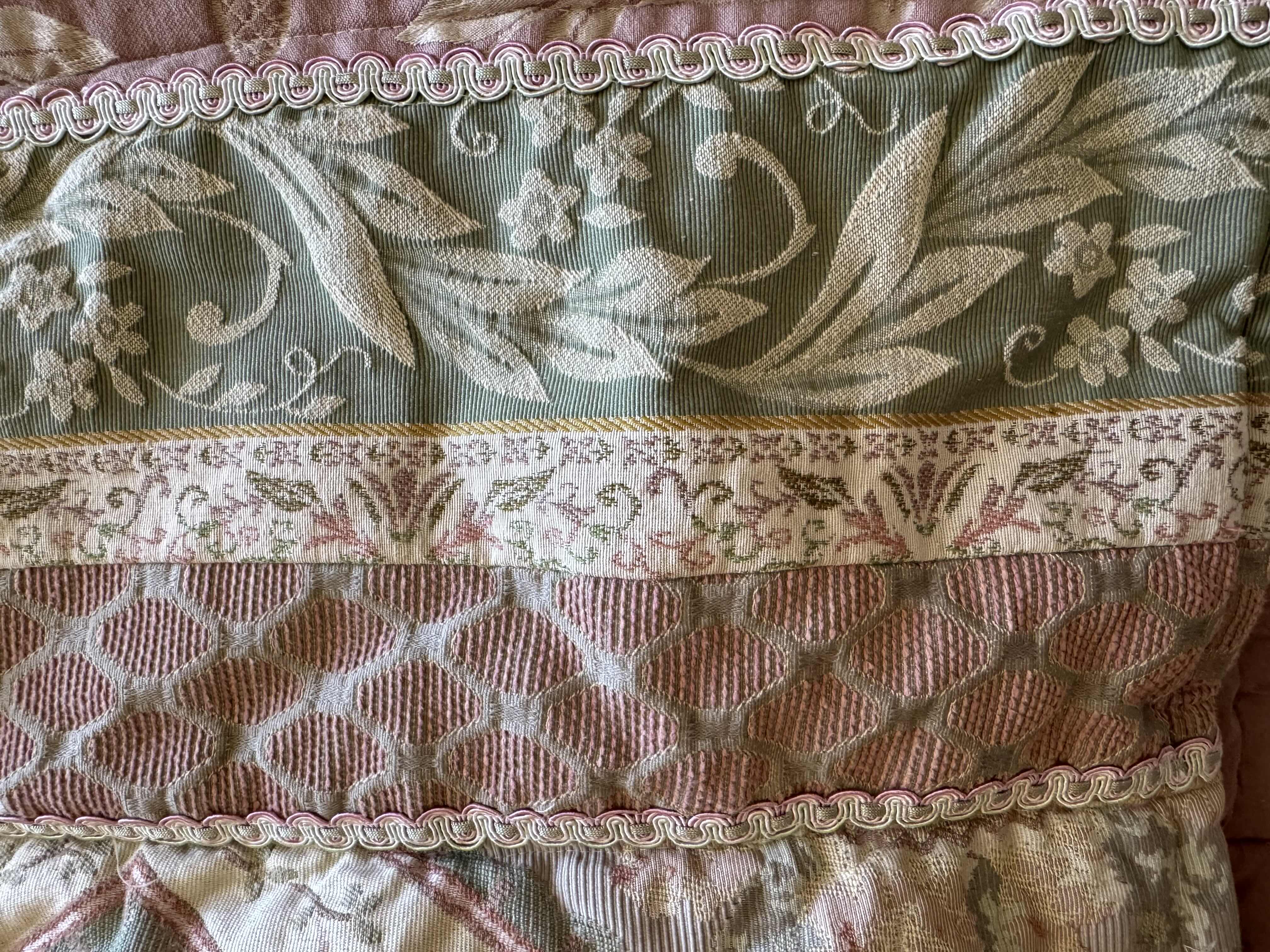 Photo 1 of 1- VINTAGE JCPENNEY COMFORTER SIZE FULL