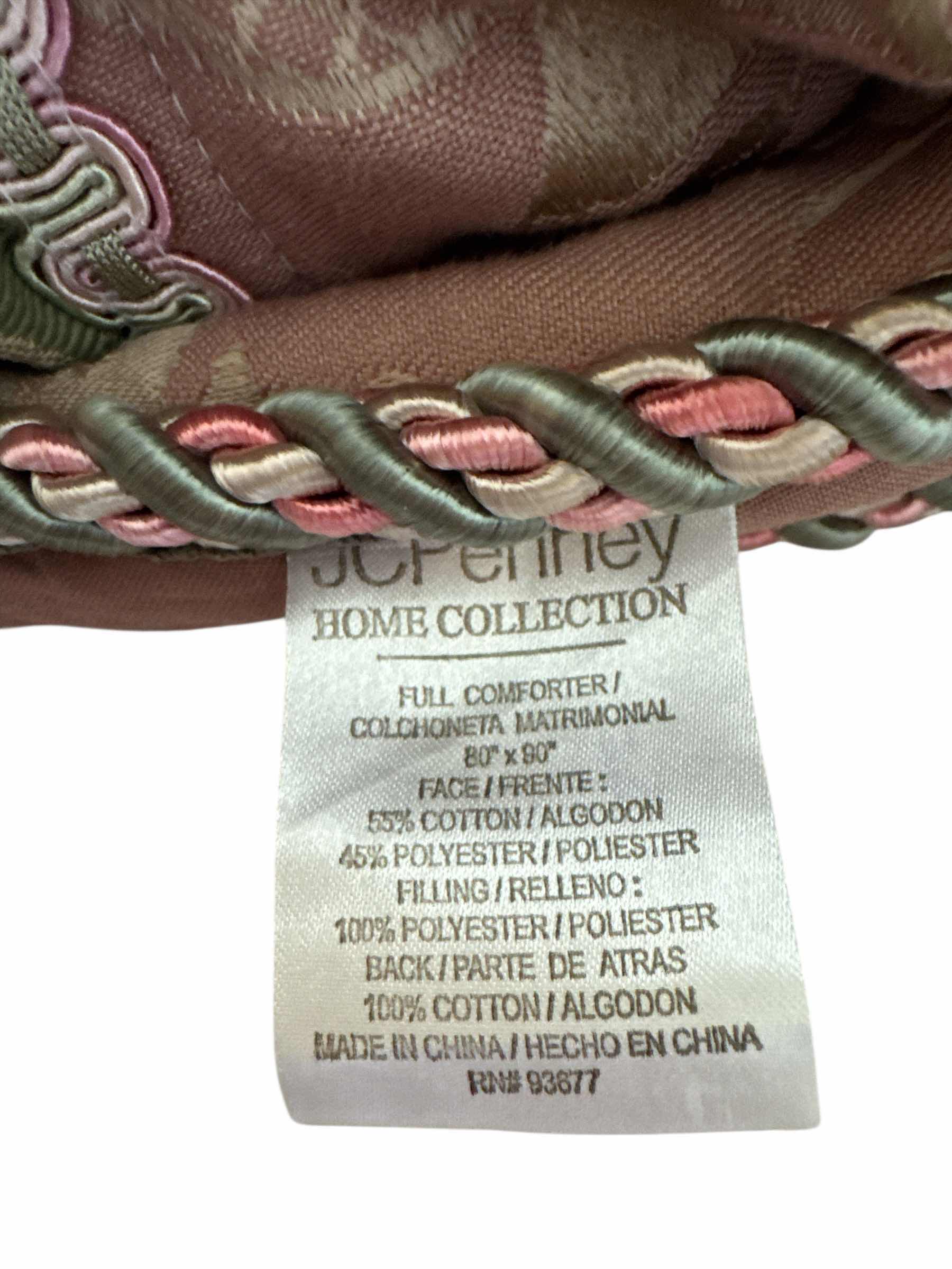 Photo 1 of 1- VINTAGE JCPENNEY COMFORTER SIZE FULL