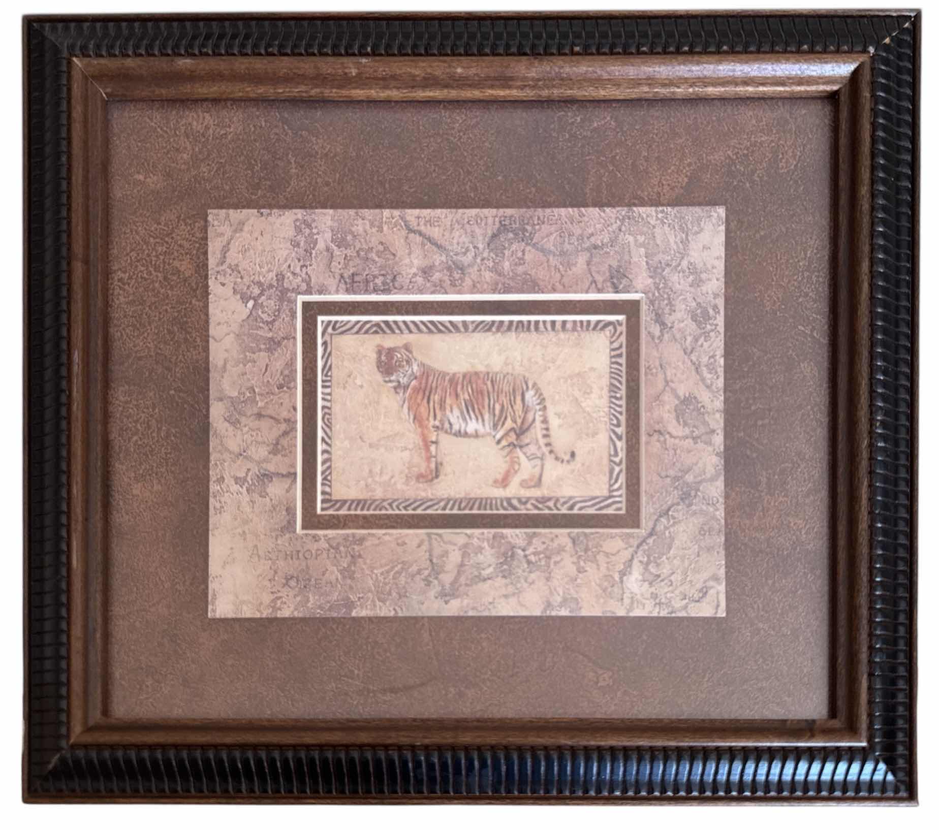 Photo 1 of 2- VINTAGE WOOD AND RESIN FRAMED TIGER ART PRINT
W15.5” X L13.5”
