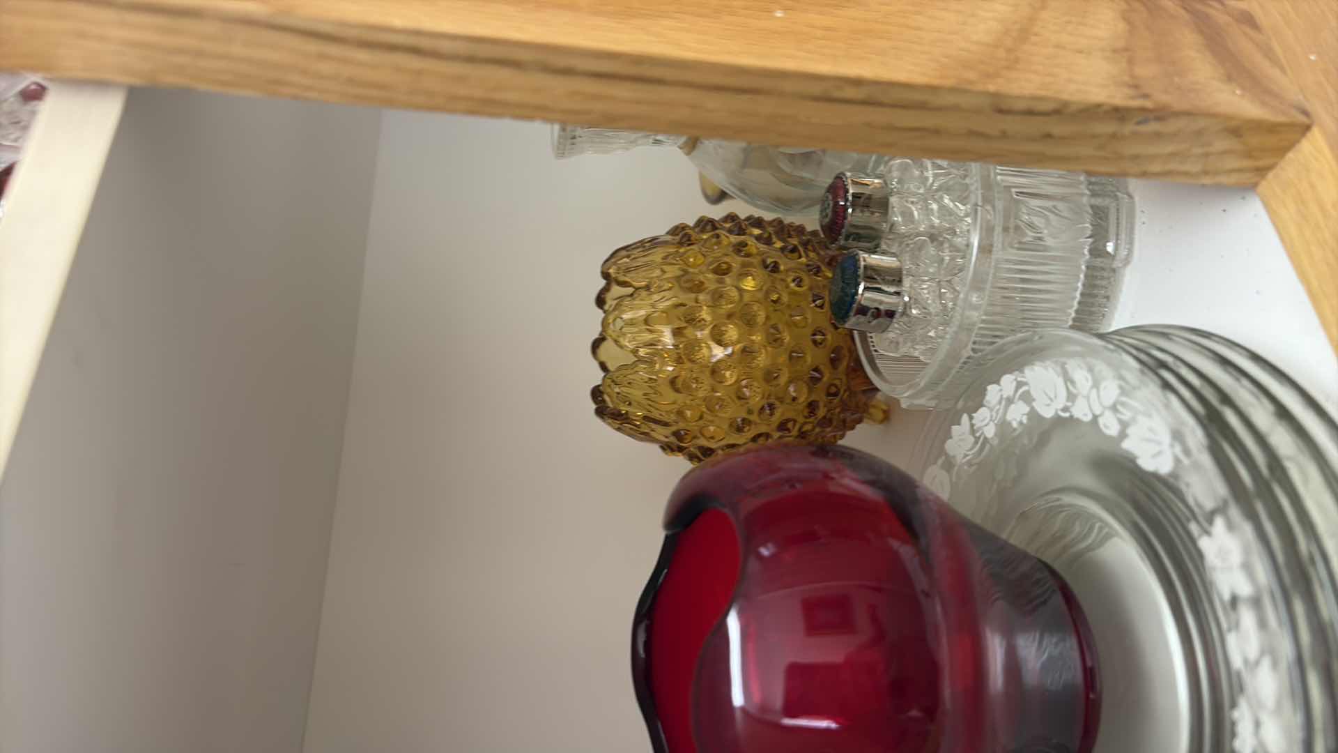 Photo 1 of CONTENTS OF CABINET GLASS DECOR