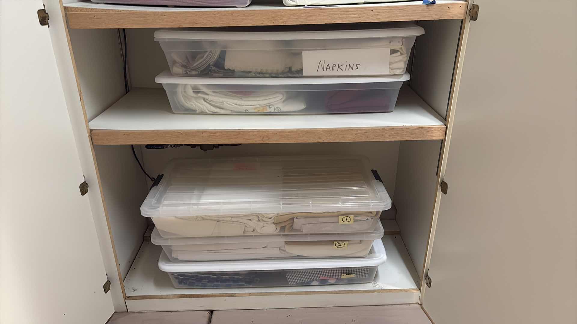 Photo 1 of CONTENTS OF CABINET-LINENS