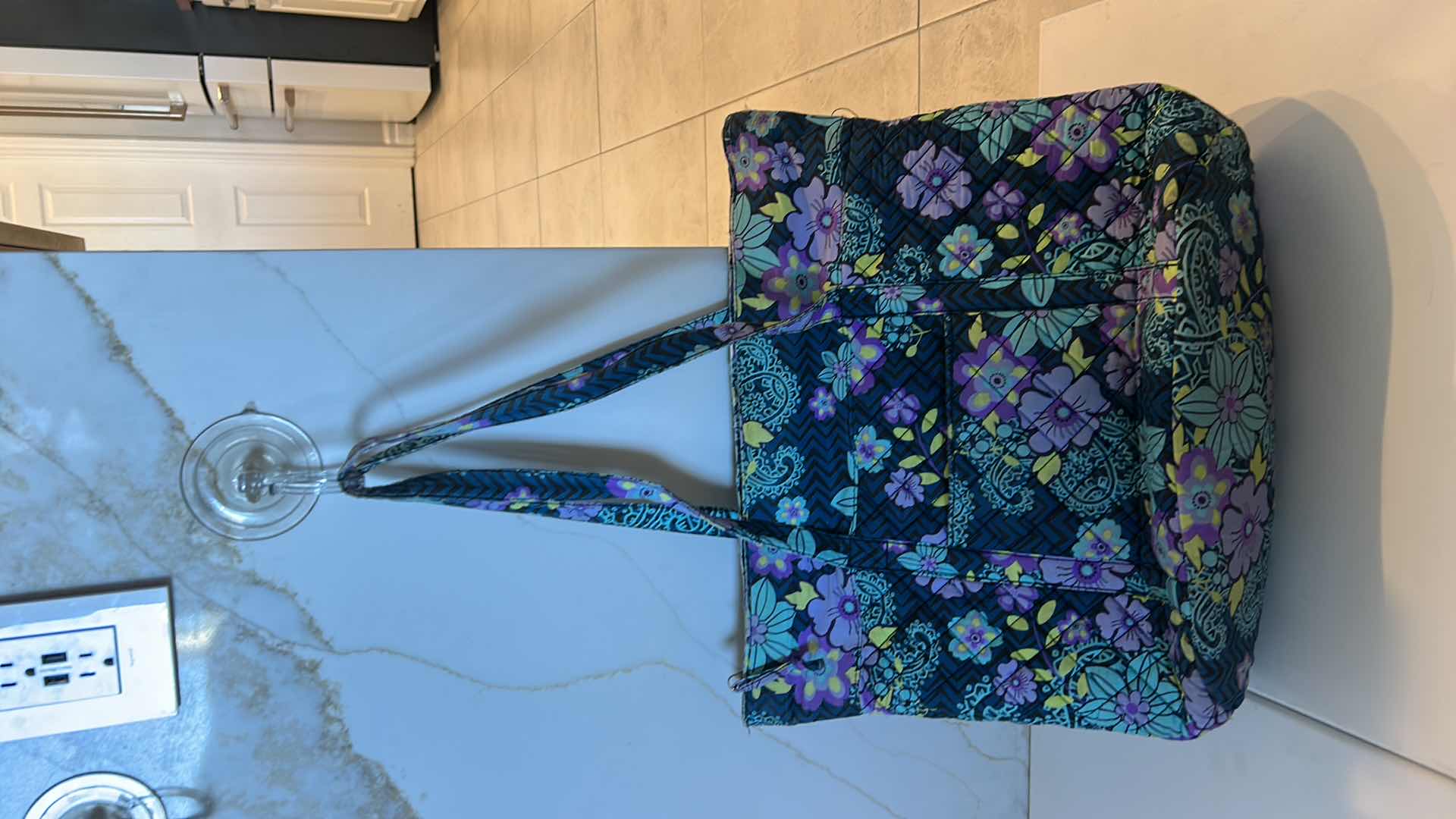 Photo 1 of 4 WOMENS TOTES