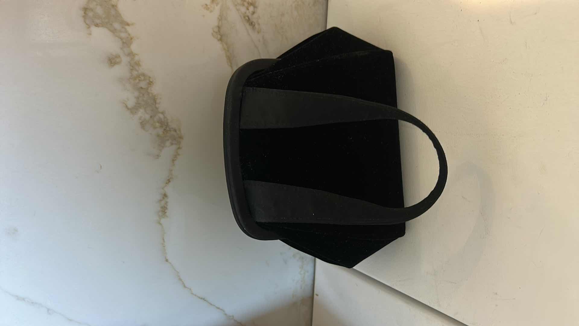 Photo 1 of 6 WOMENS HANDBAGS