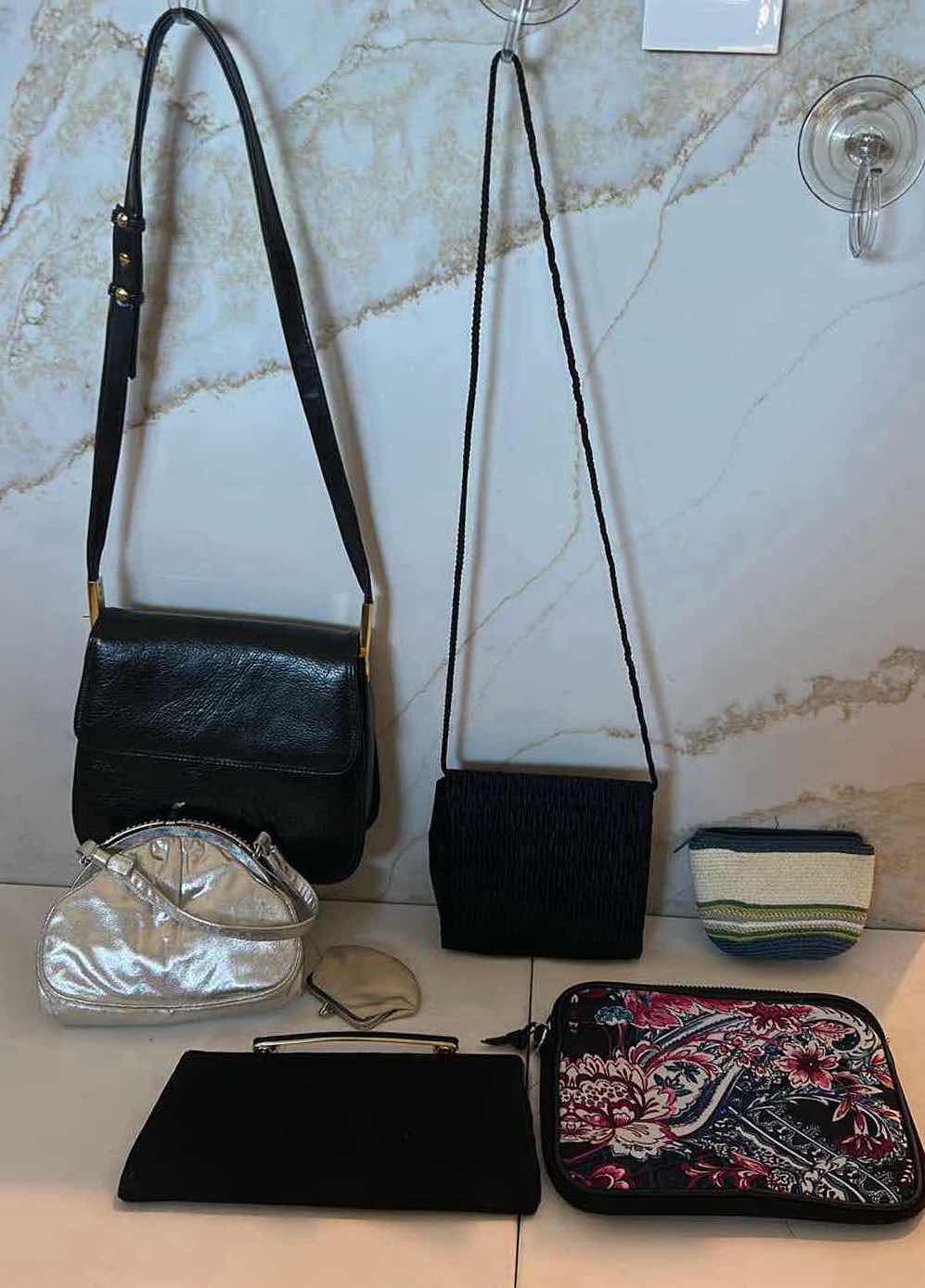 Photo 1 of 6 WOMENS HANDBAGS, CLUTCHES AND COSMETICS BAGS
