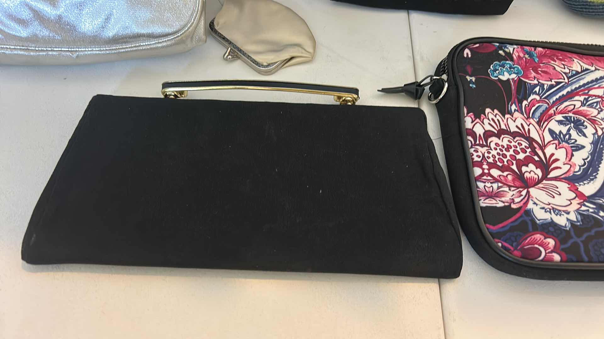 Photo 3 of 6 WOMENS HANDBAGS, CLUTCHES AND COSMETICS BAGS