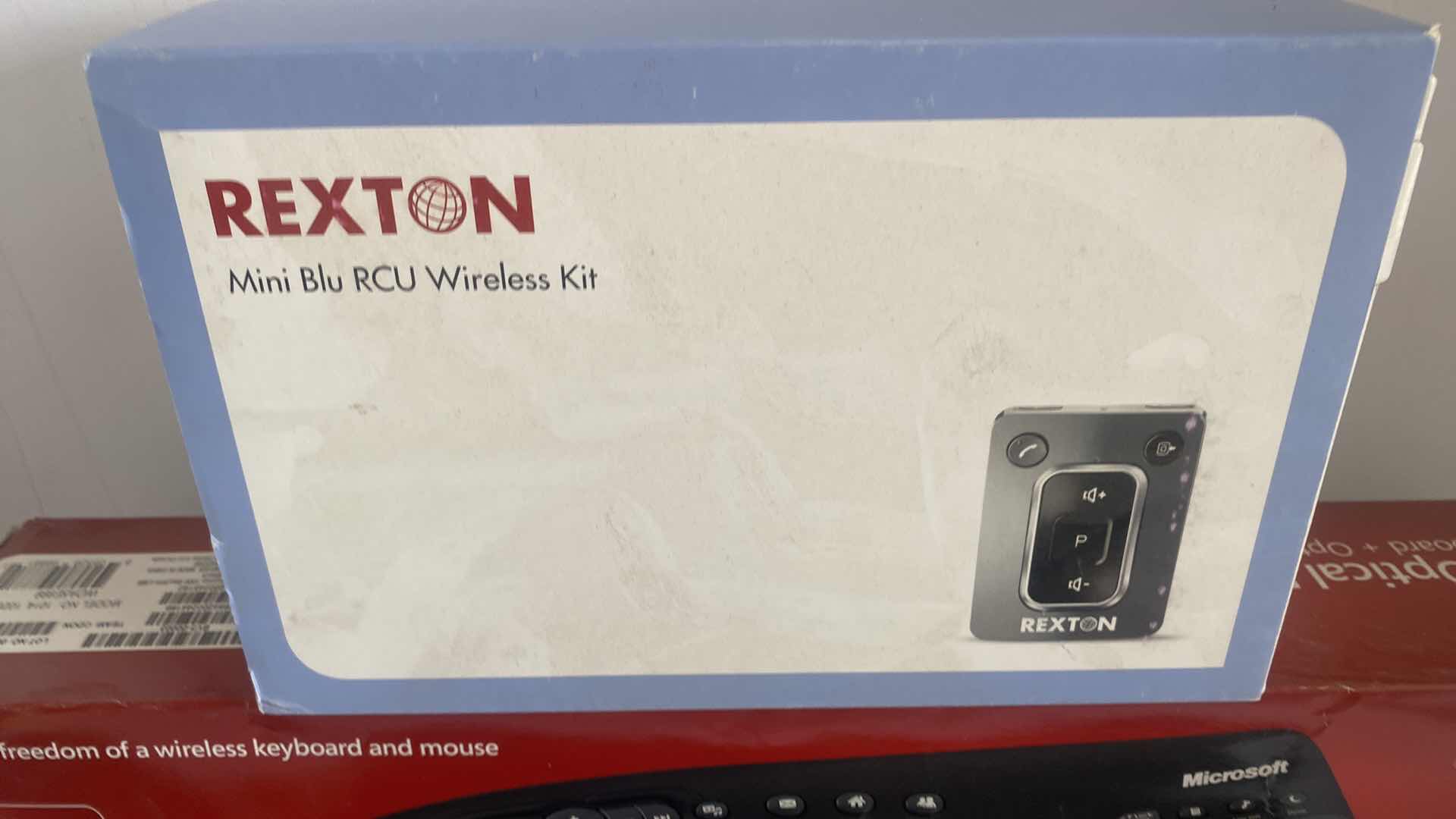 Photo 4 of 3 DESKTOP KEYBOARDS, RCU WIRELESS KIT & BATTERY POWERED STAPLER