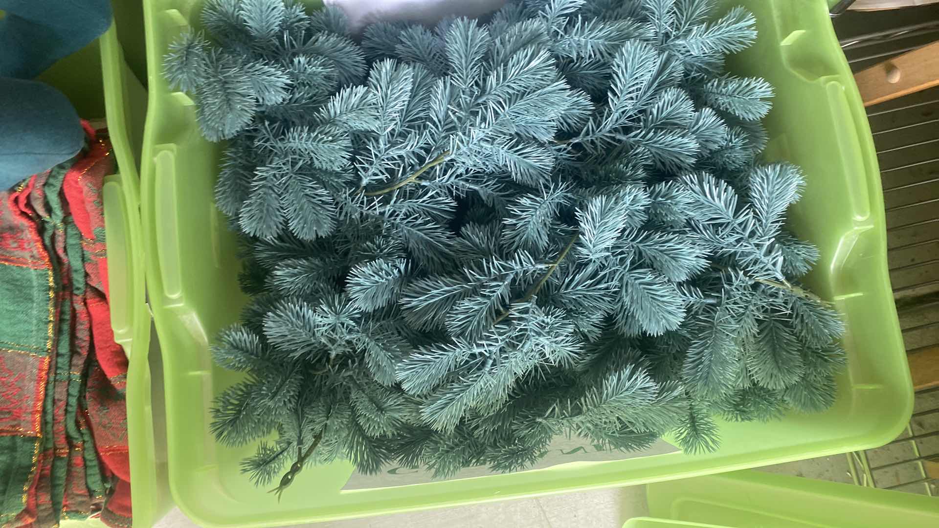 Photo 3 of 4 TOTES CHRISTMAS