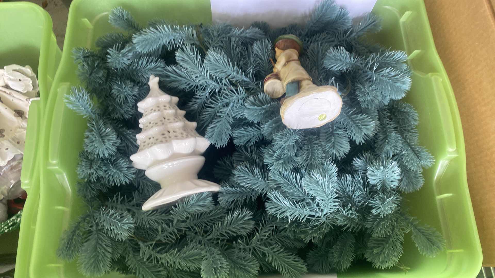 Photo 2 of 4 TOTES CHRISTMAS