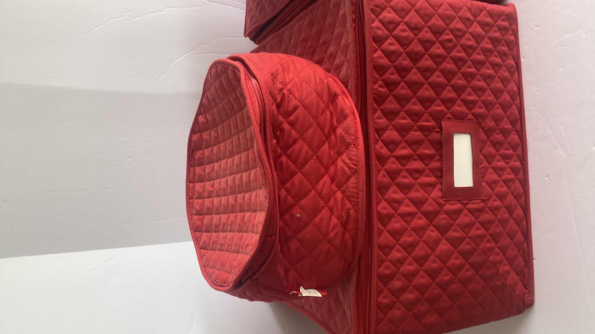 Photo 2 of 4 FABRIC STORAGE FOR PLATES & STEMWARE