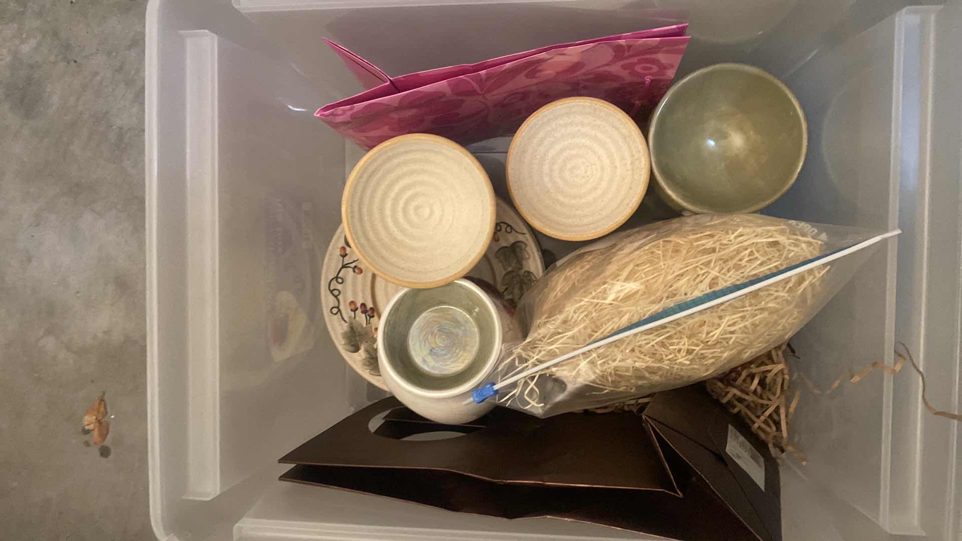 Photo 1 of 7 PIECE YANKEE CANDLE HOLDERS, INCLUDES TOTE