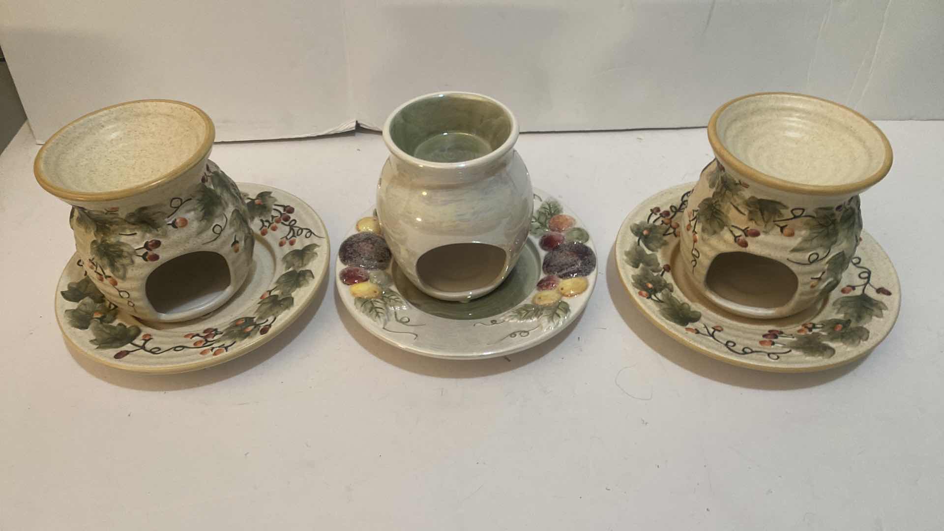 Photo 1 of 7 PIECE YANKEE CANDLE HOLDERS, INCLUDES TOTE