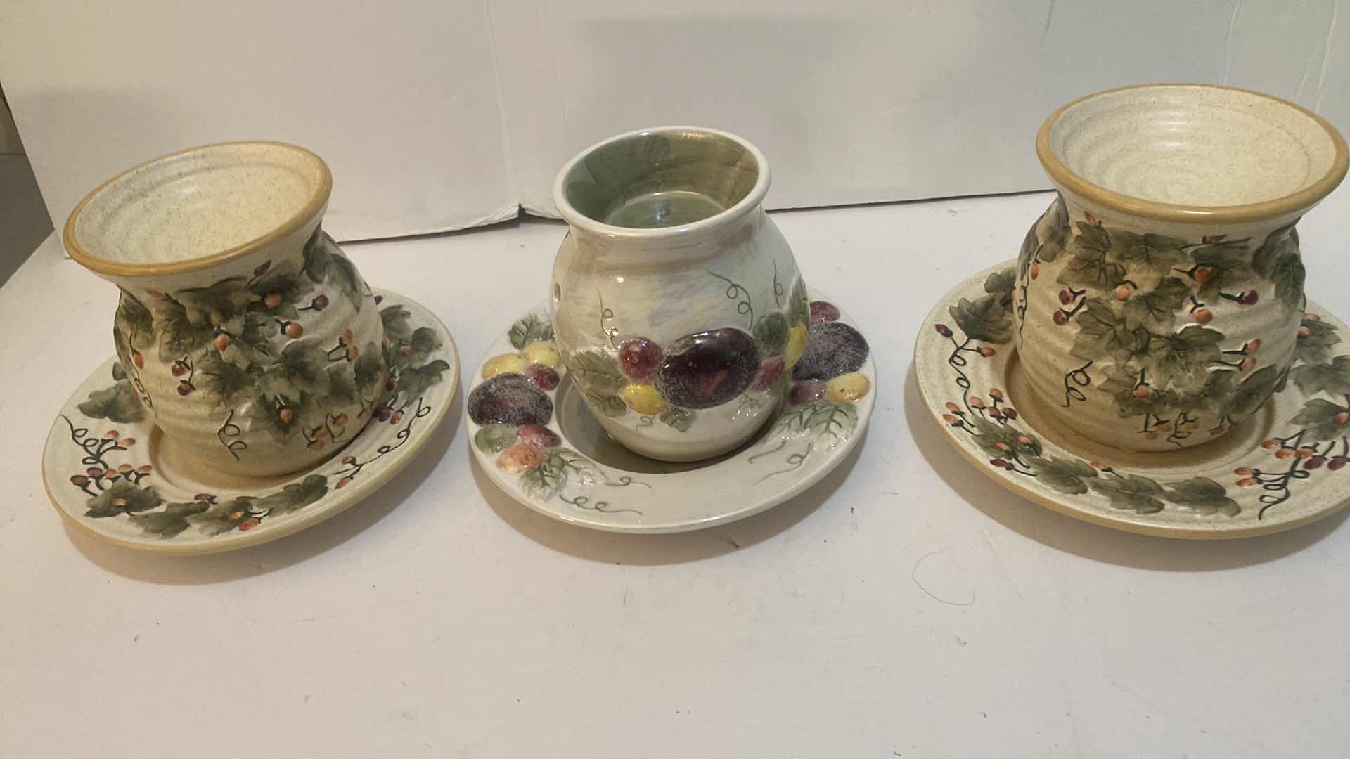 Photo 1 of 7 PIECE YANKEE CANDLE HOLDERS, INCLUDES TOTE