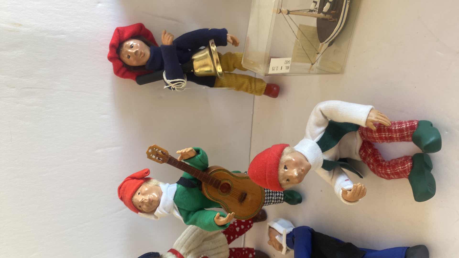 Photo 4 of 11 KINDLES COLLECTION BENDABLE ORNAMENTS