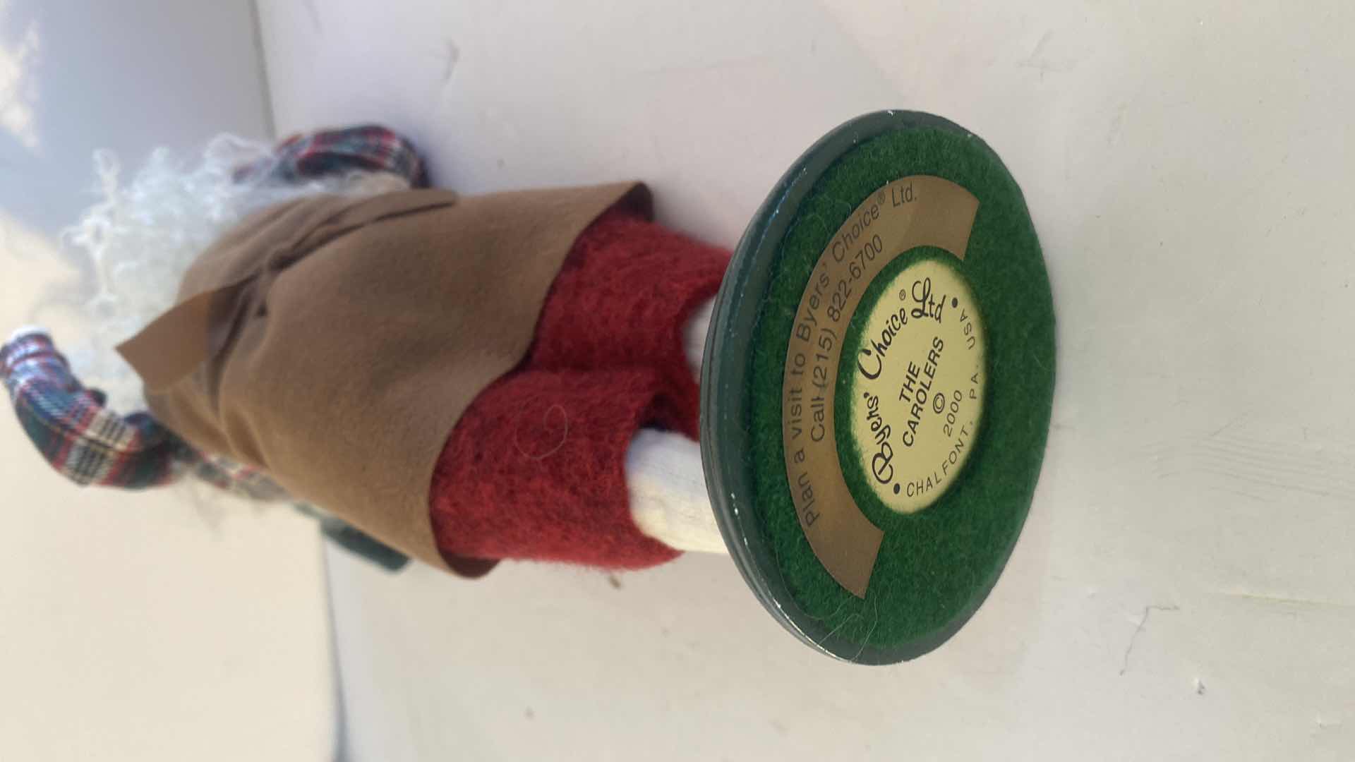 Photo 4 of 2000 BUYERS CHOICE THE CAROLERS FIGURINE H12 1/2”