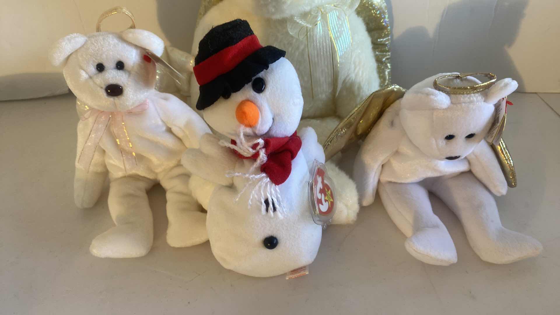 View 2 of 1 BEANIE BUDDY & 3 BEANIE BABIES HOLIDAY COLLECTABLES