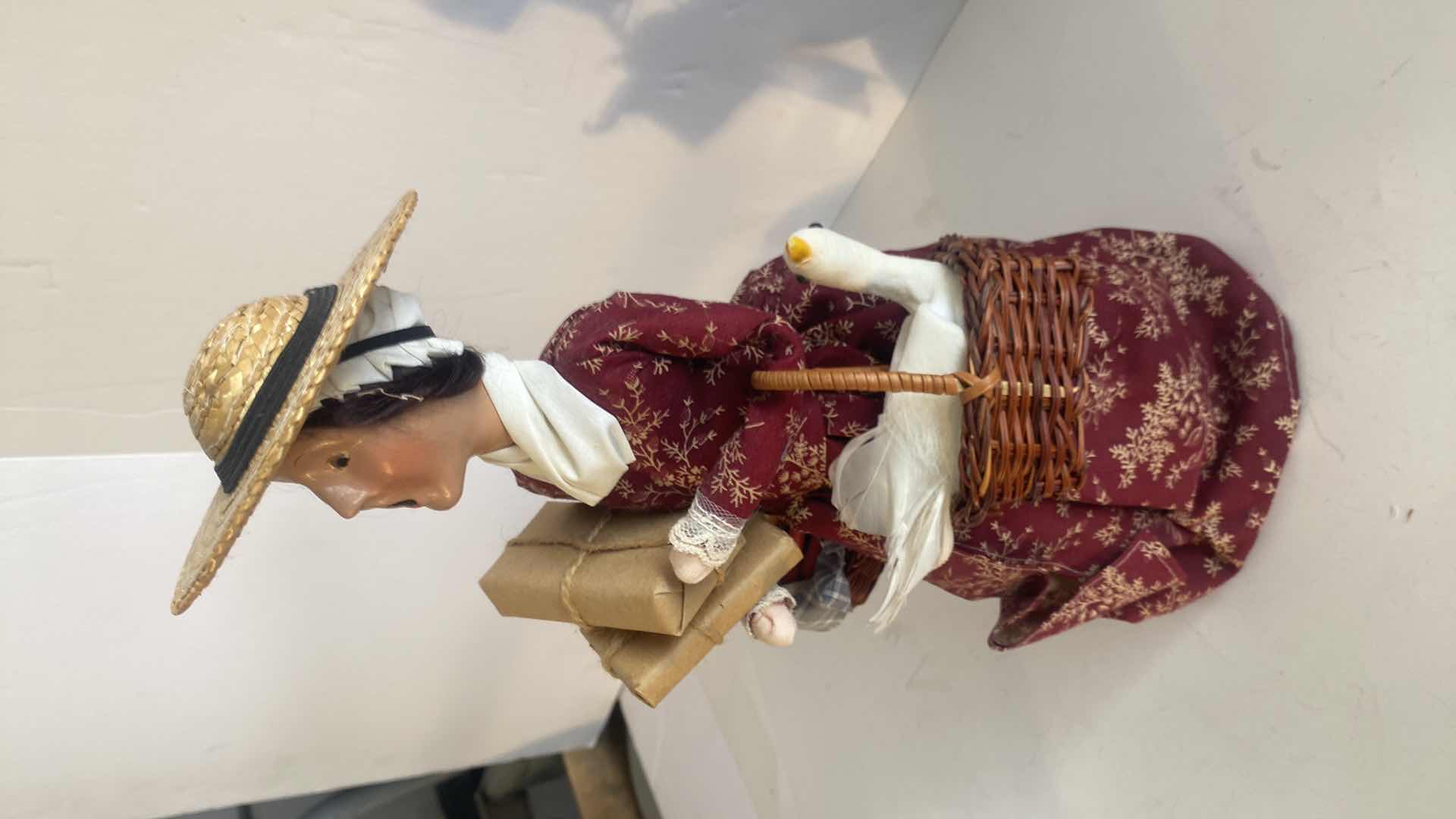 Photo 1 of 2002 BUYERS CHOICE LLTD. WILLAMSBURG CAROLERS COLLECTION H13”