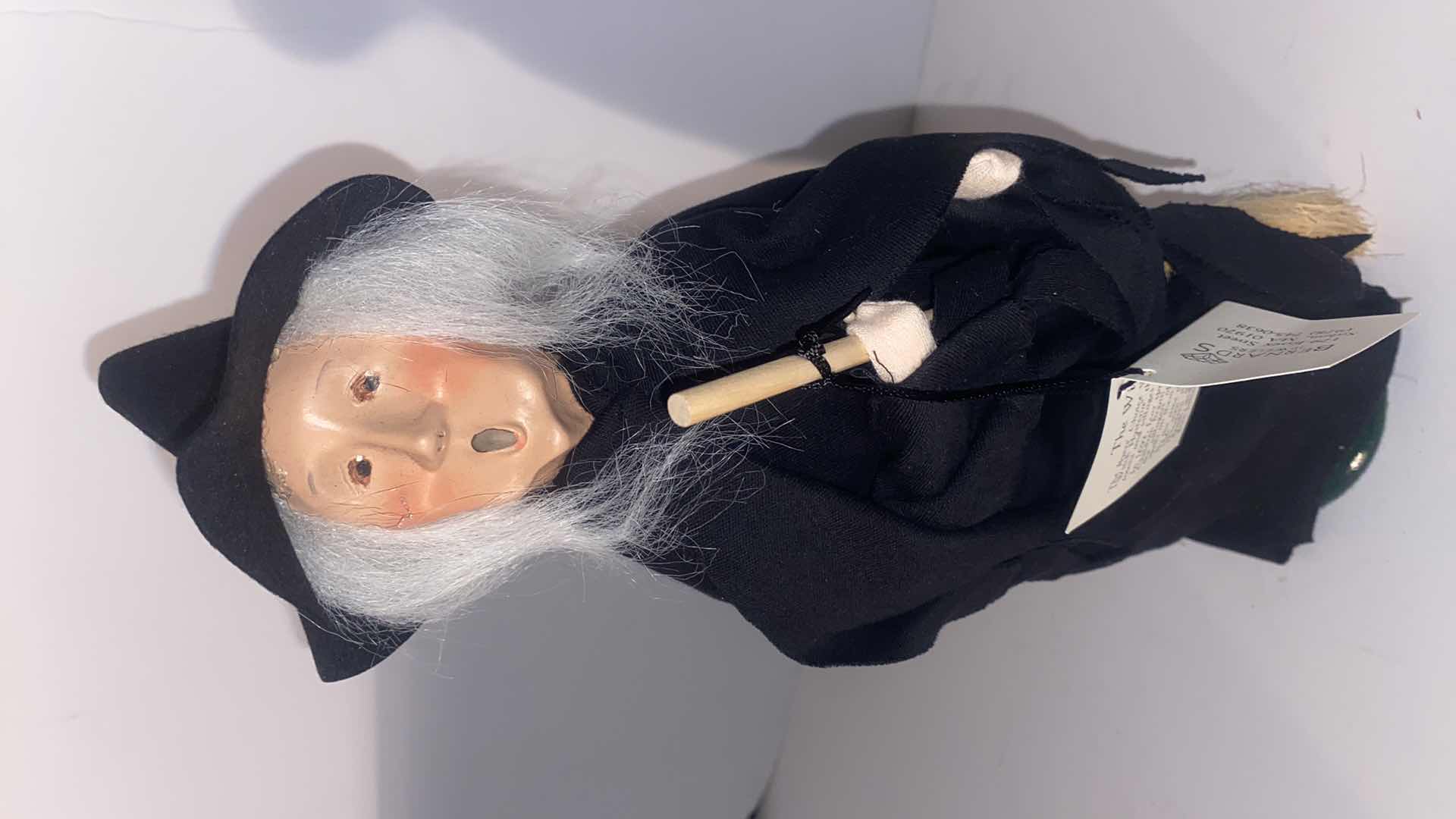 Photo 1 of  2000 BUYERS CHOICE LLTD. THE CAROLERS COLLECTION EXCLUSIVE FOR BERNARD JEWELERS H13”