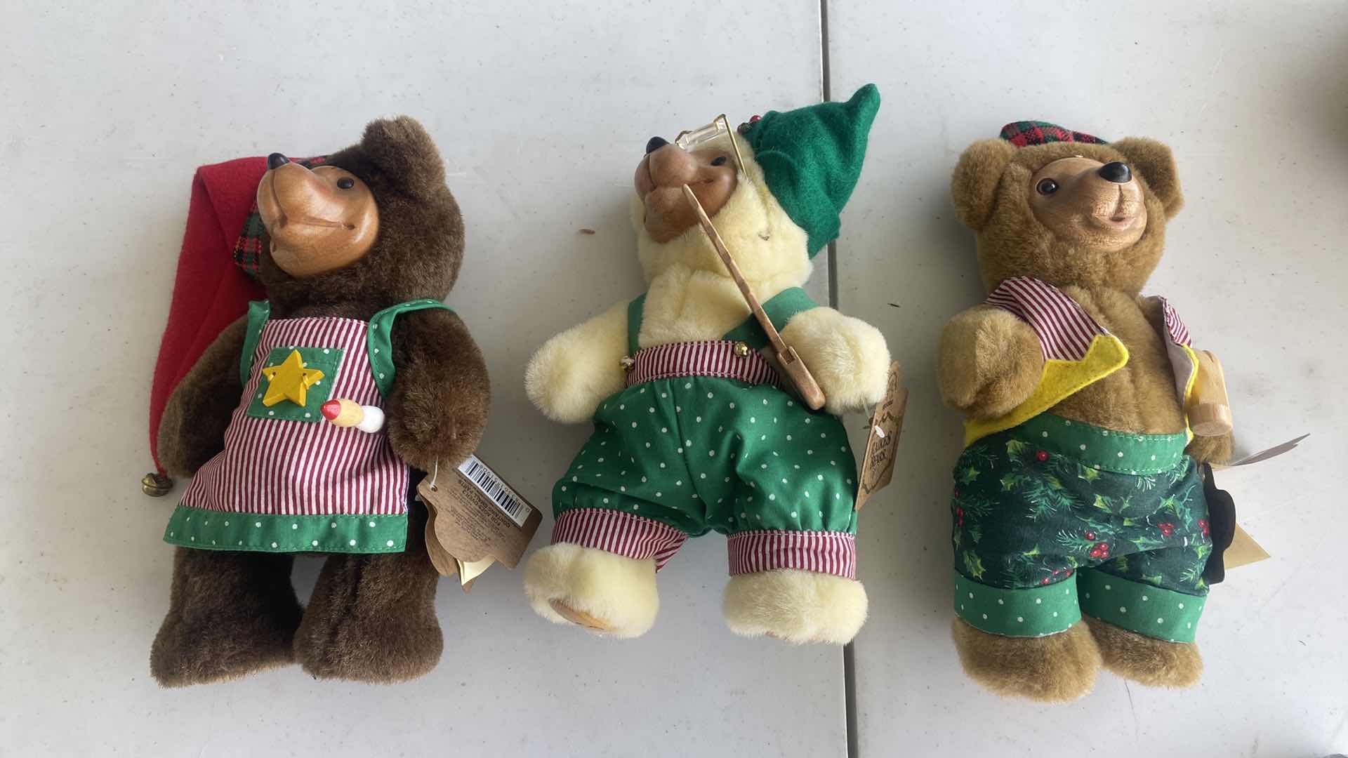 Photo 1 of 4 RAIKES BEARS H15” WITH BOXES