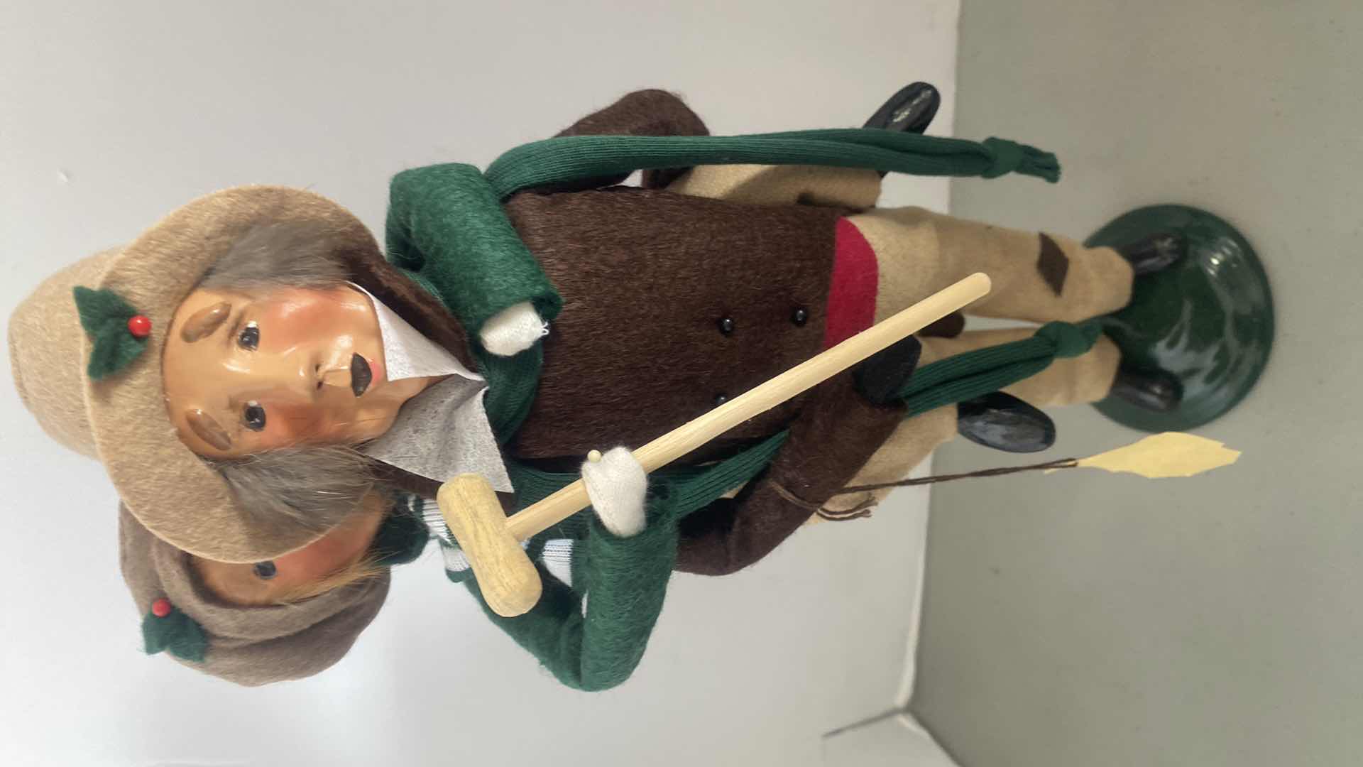 Photo 4 of 3 BUYERS CHOICE “THE CAROLERS COLLECTABLE FIGURINES H12”