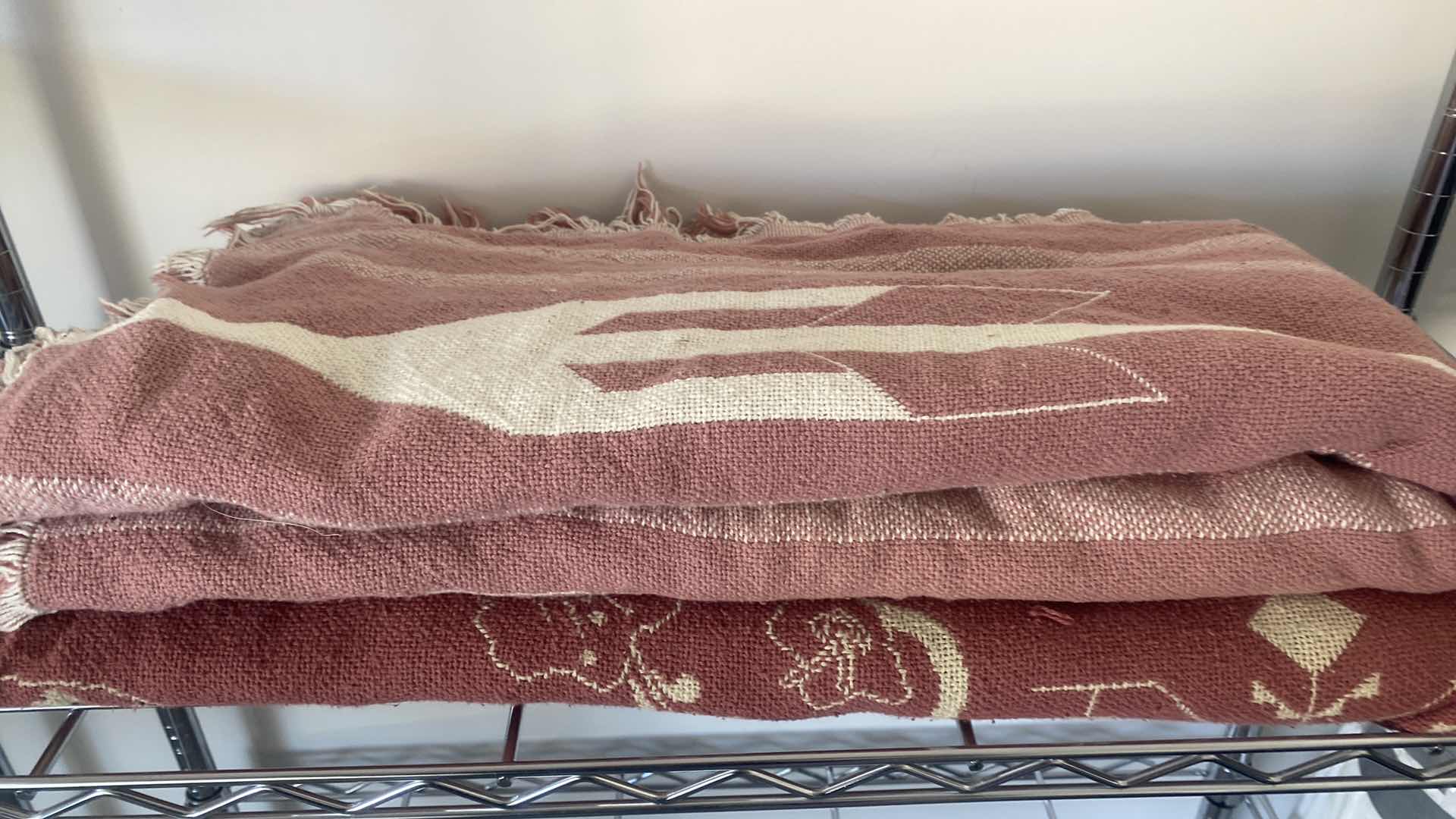 Photo 4 of 3 BATHROOM RUGS & 2 THROWS