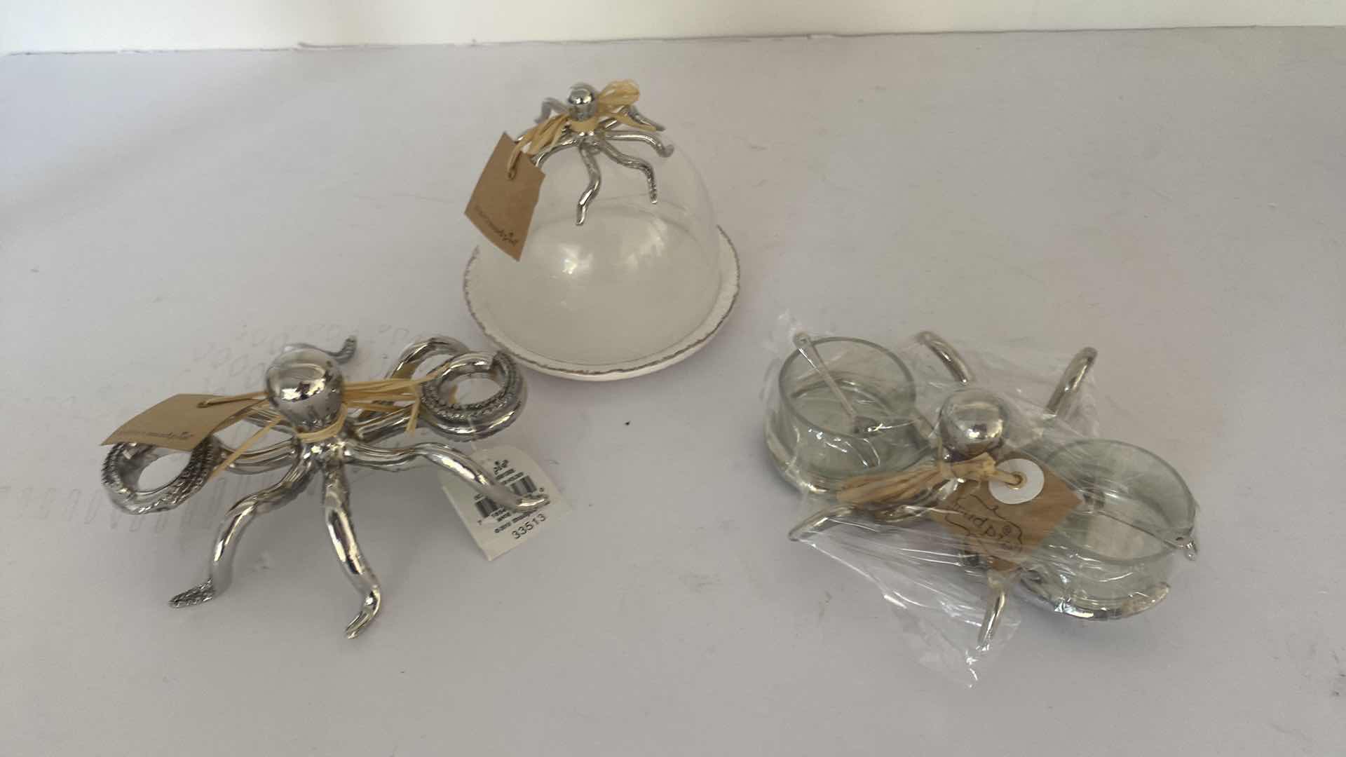 Photo 1 of 3 MUD PIE OCTOPUS SMALL SERVEWARE