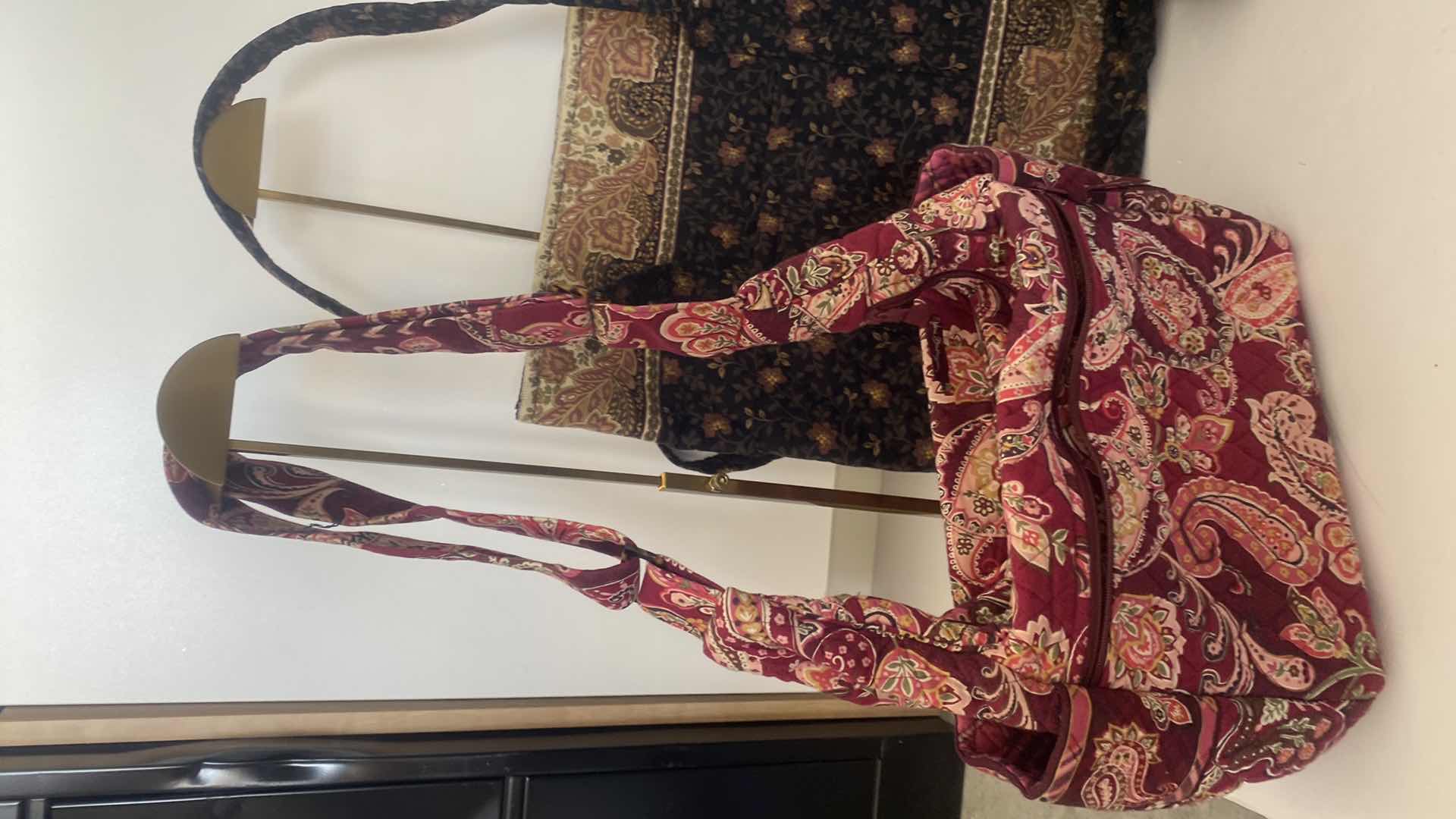 Photo 1 of 3 - WOMENS VERA BRADLEY HANDBAGS