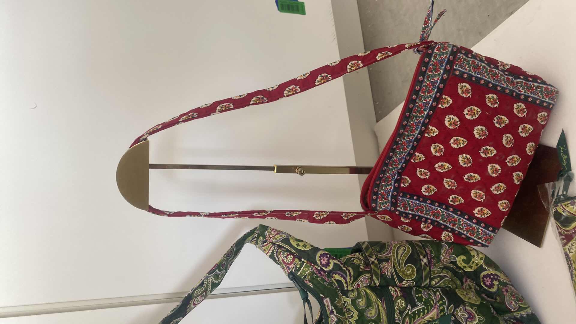 Photo 4 of 5 - WOMENS VERA BRADLEY HANDBAGS