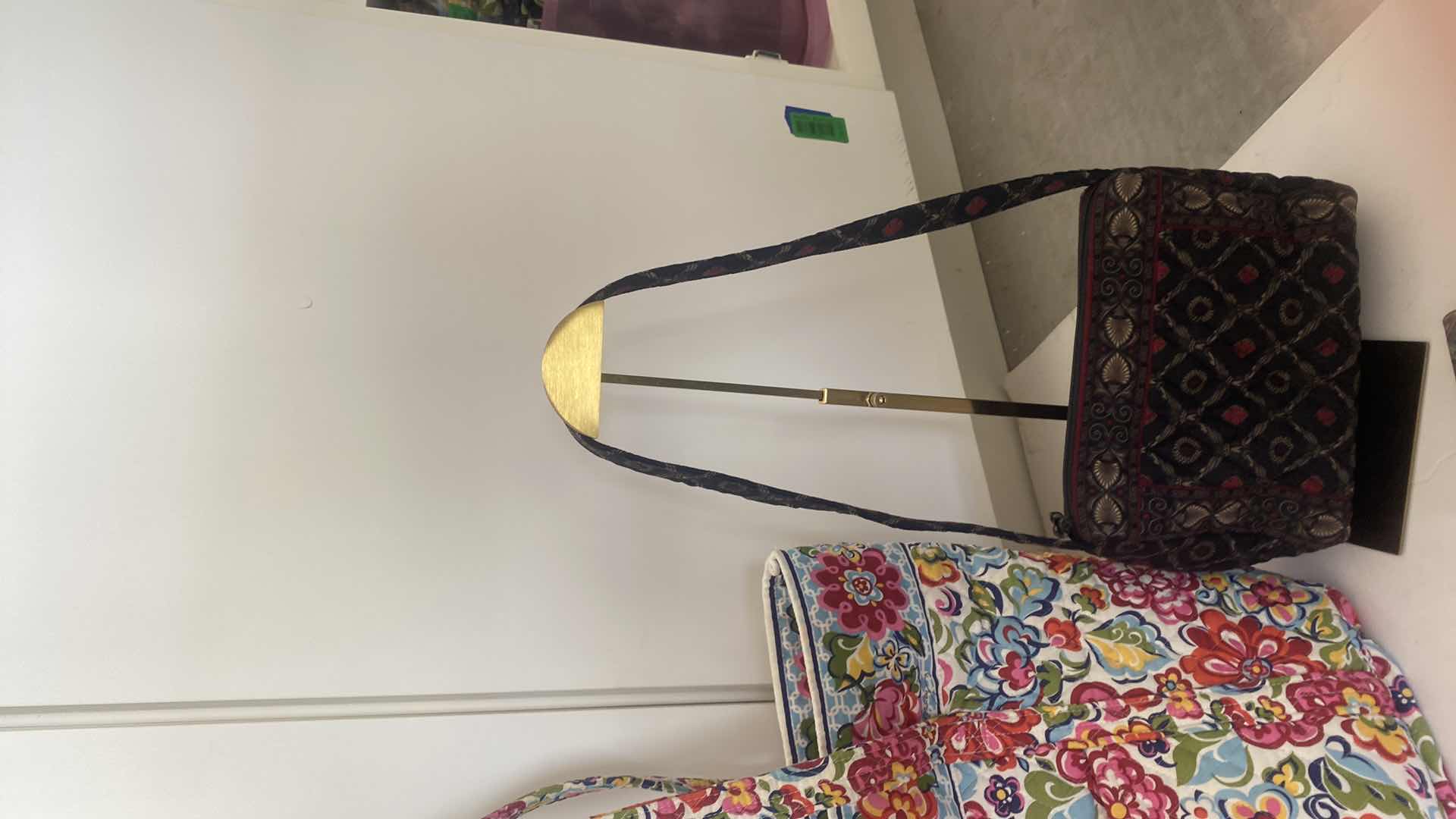 Photo 1 of 6 - WOMENS VERA BRADLEY HANDBAGS